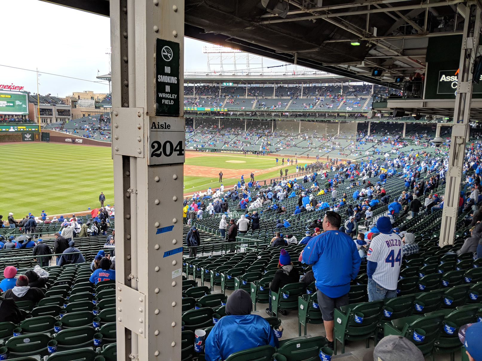 see-every-pole-at-wrigley-field-and-find-out-how-to-avoid-them