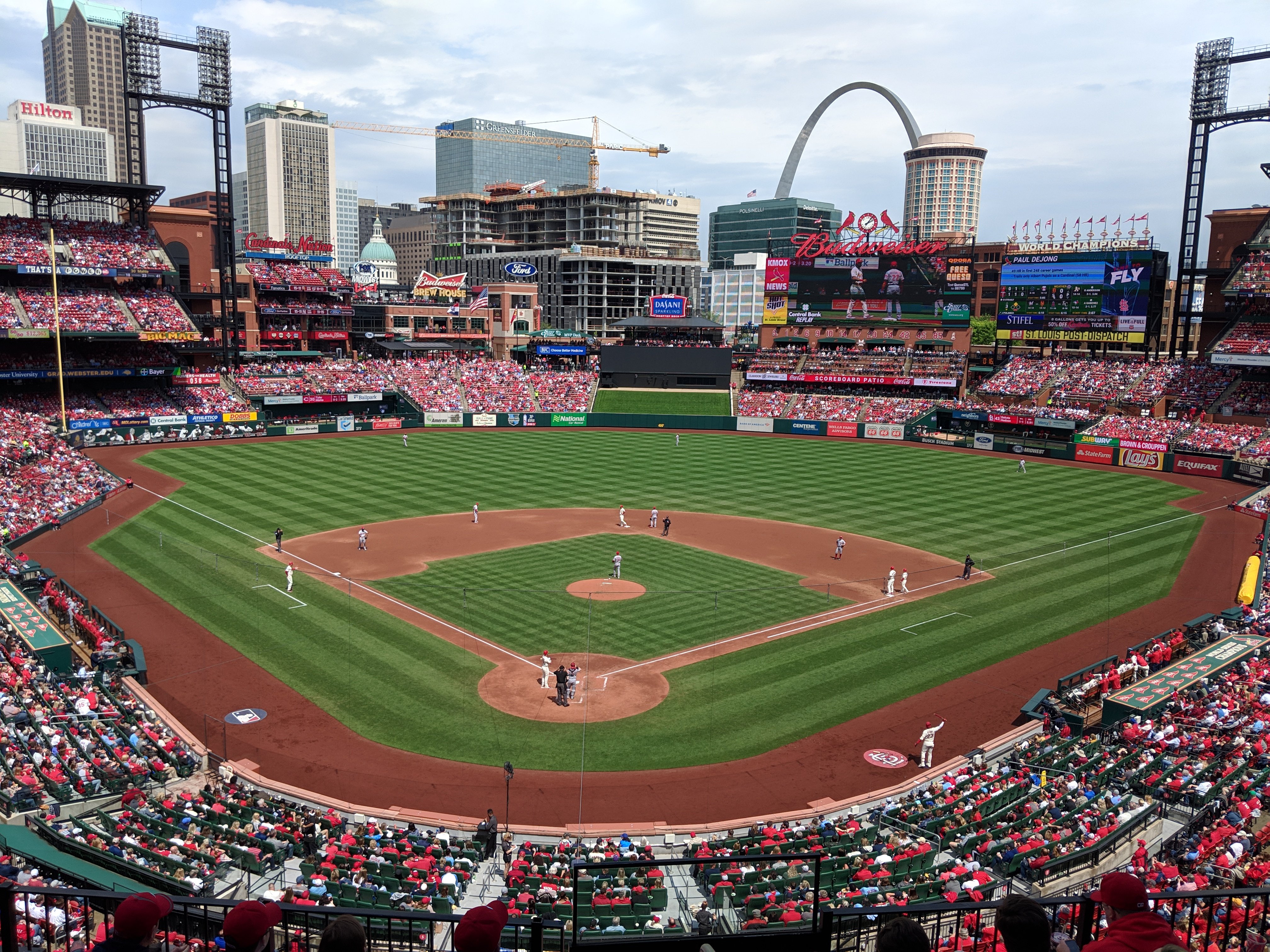 Busch Stadium Guide – Where to Park, Eat, and Get Cheap Tickets