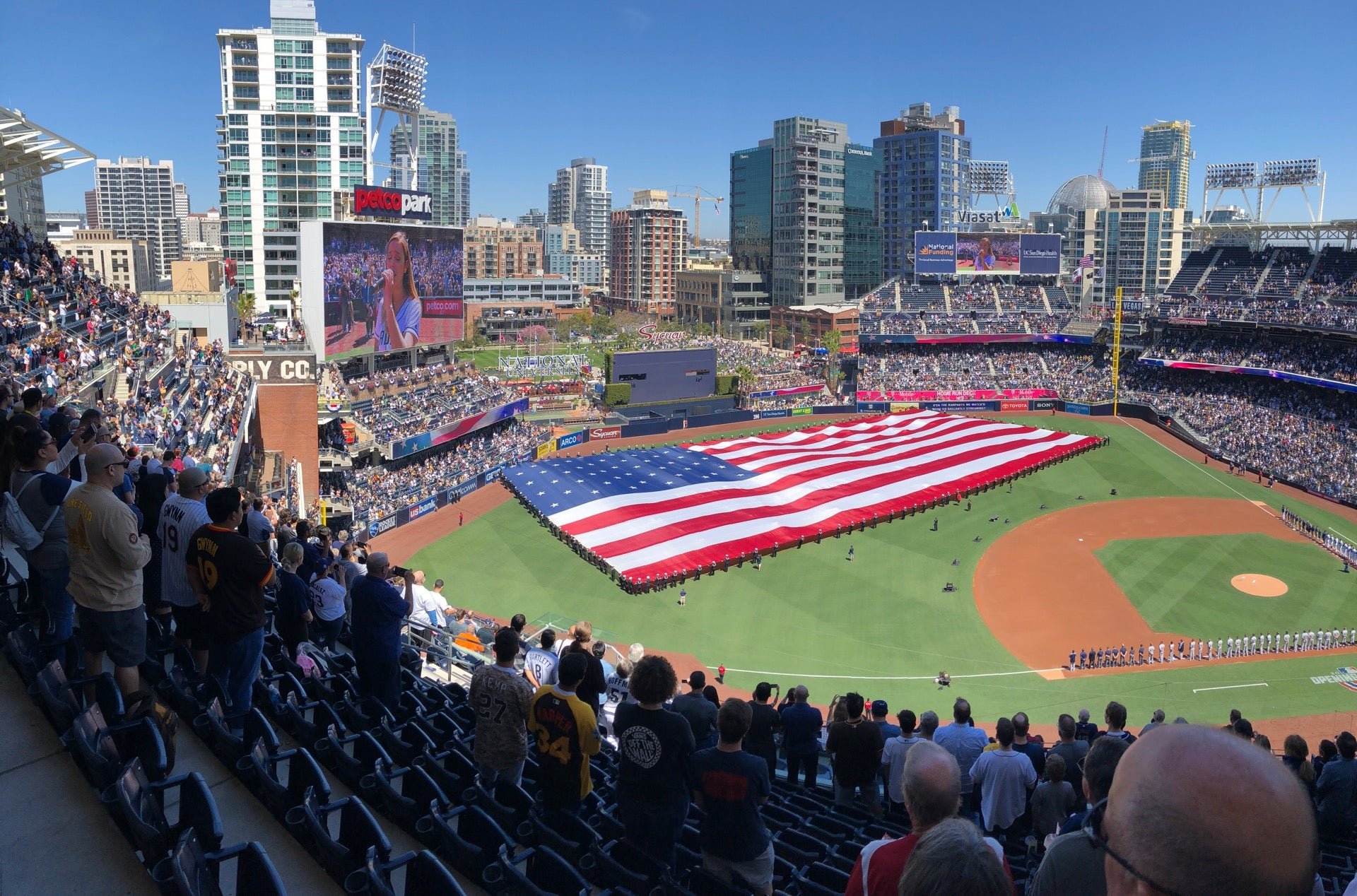 San Diego Padres - 🎶 Oh, Saturday Sun(shine) 🎶