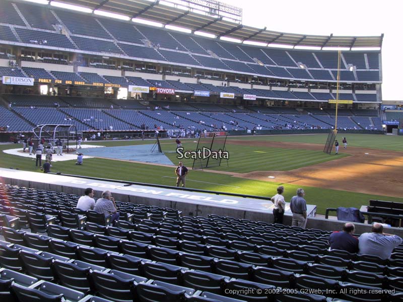 Angel Stadium. ReynMcDex : r/mlbtheshowstadiums