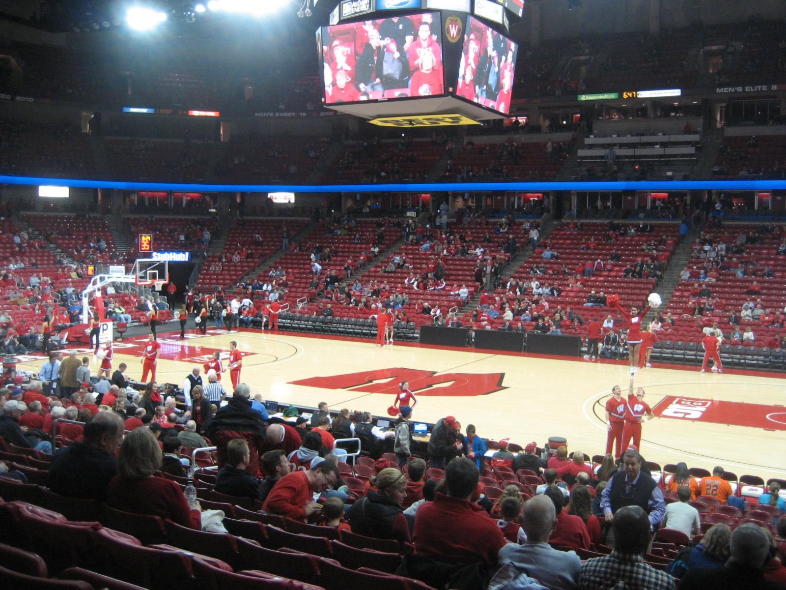 section 121, row n seat view  - kohl center