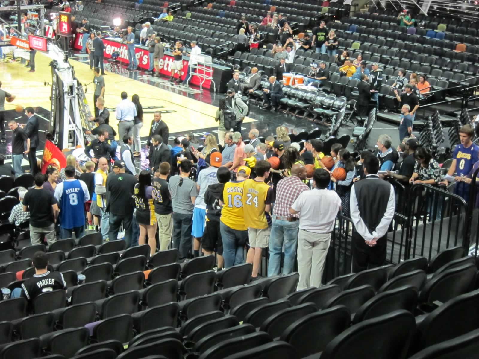 A Look Inside the AT&T Center 