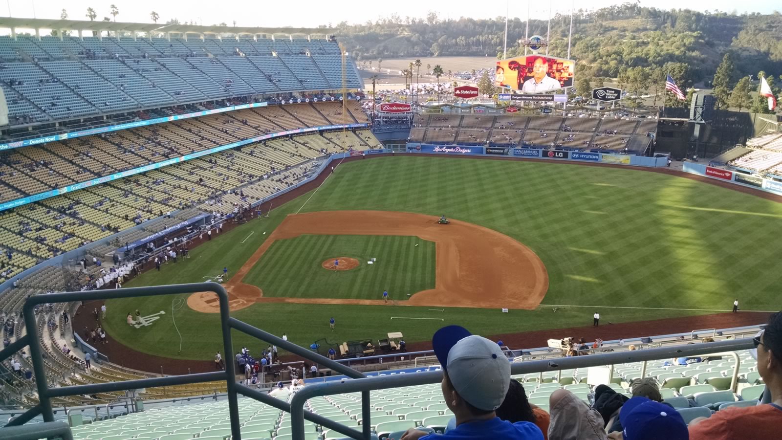 LOS ANGELES, CA - APRIL 14: General view of the right field