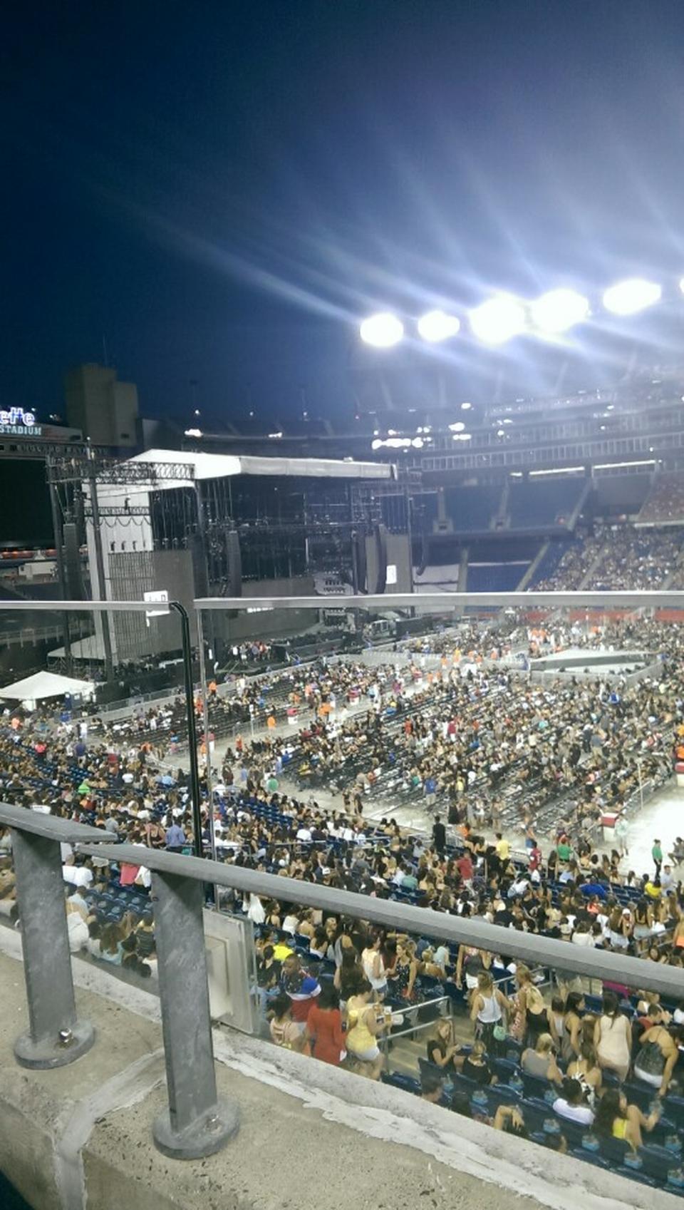 section cl9, row 1 seat view  for concert - gillette stadium