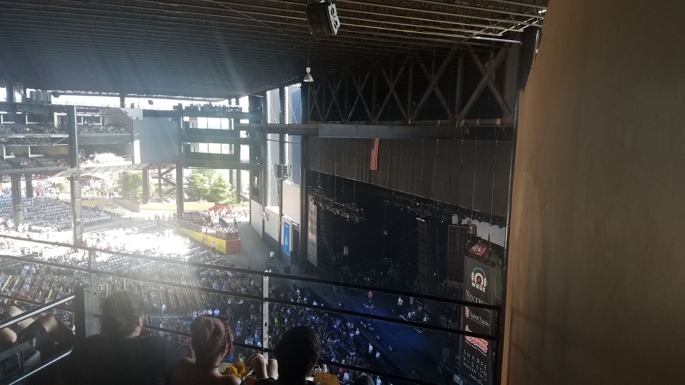 suite seats at hollywood casino amphitheater