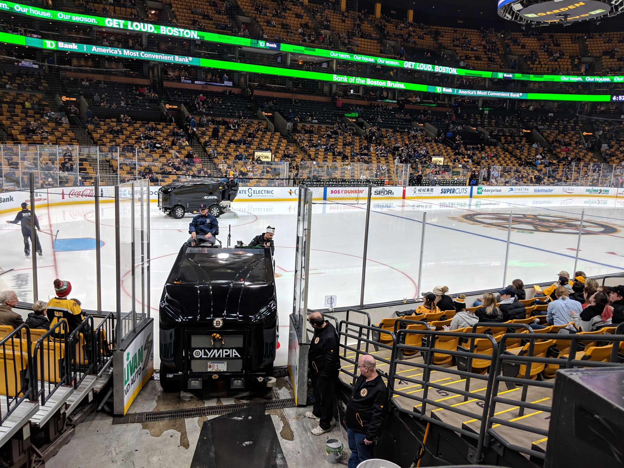 TD Garden Loge 15 - Boston Bruins - RateYourSeats.com