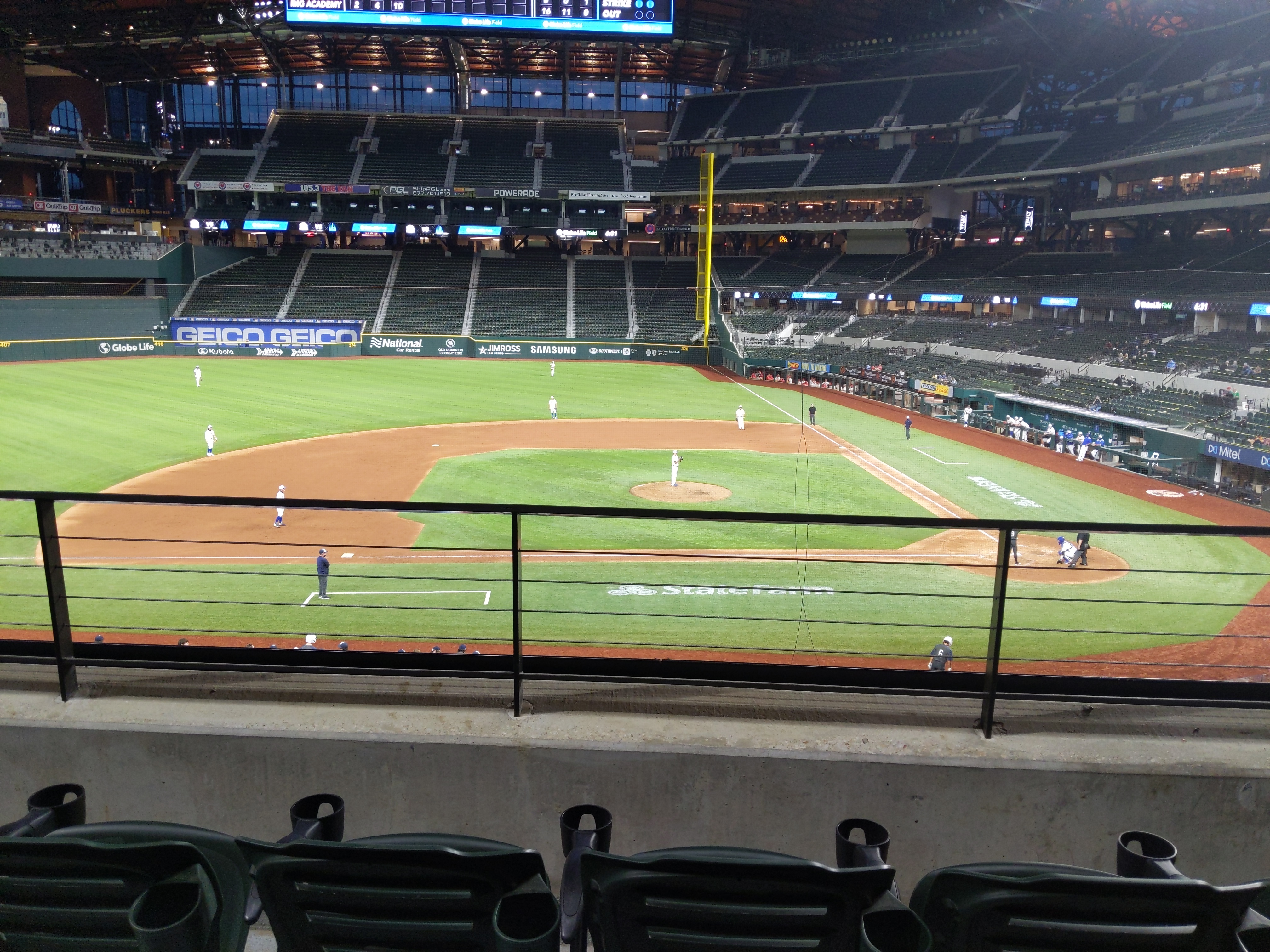 globe life field dugout seats｜TikTok Search