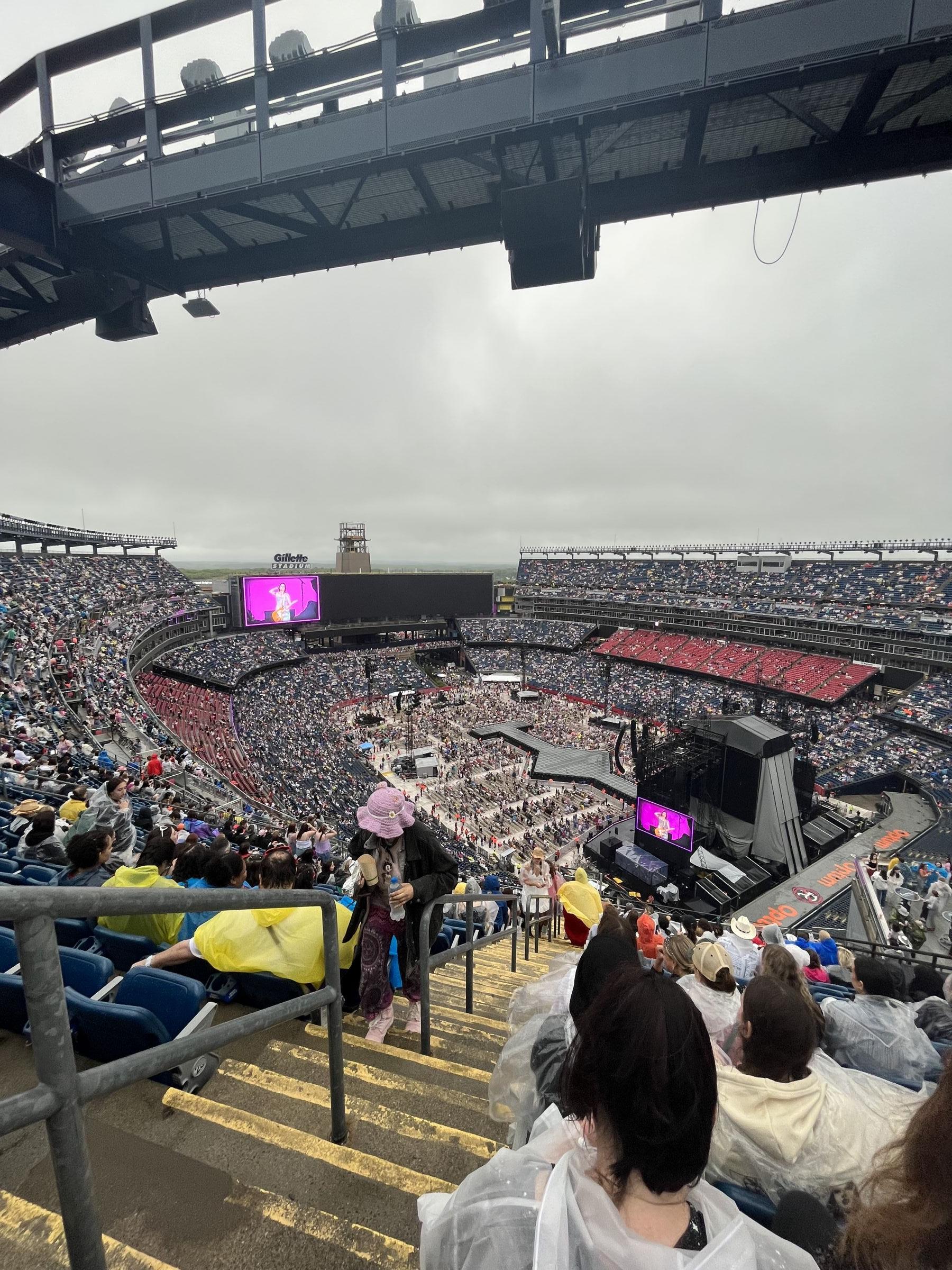 section 323, row 25 seat view  for concert - gillette stadium