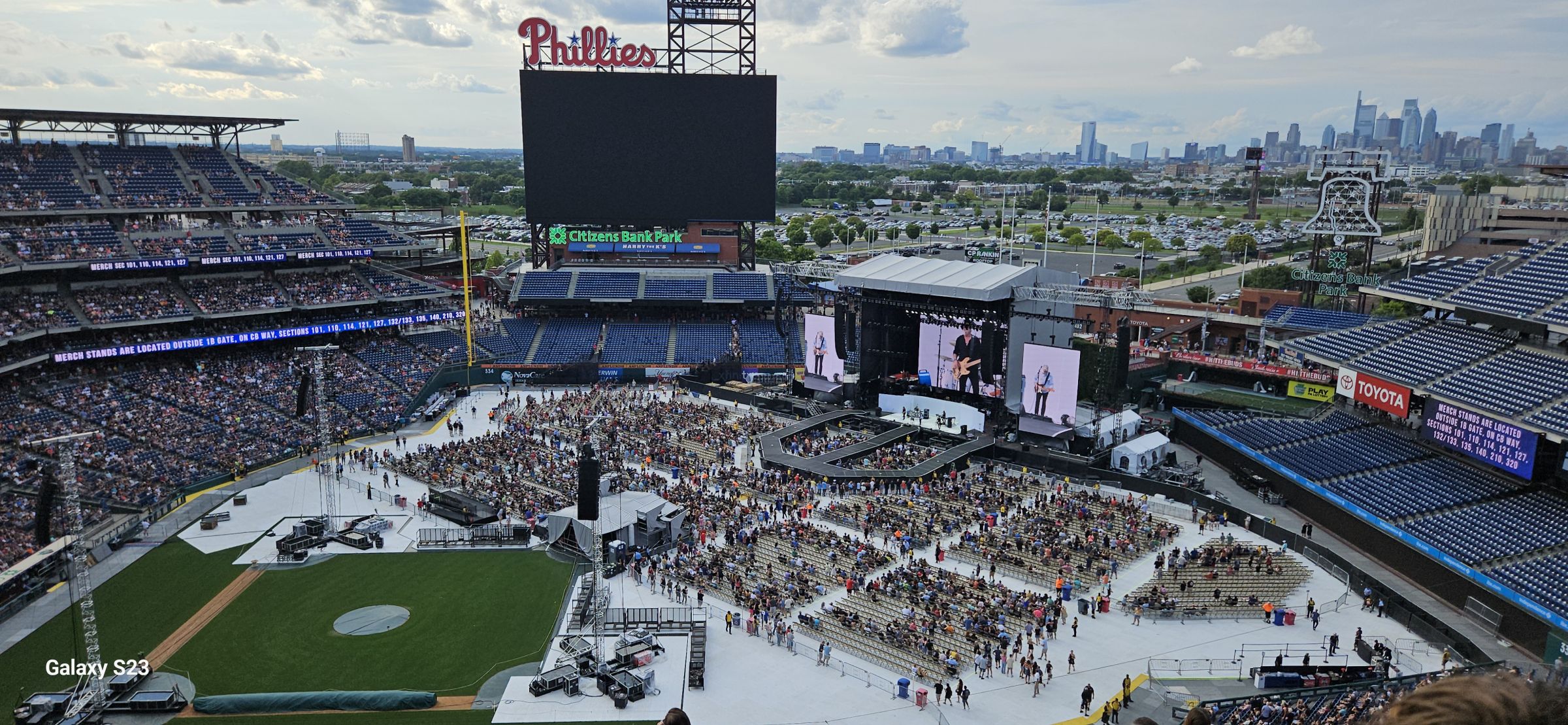 section 414, row 15 seat view  for concert - citizens bank park