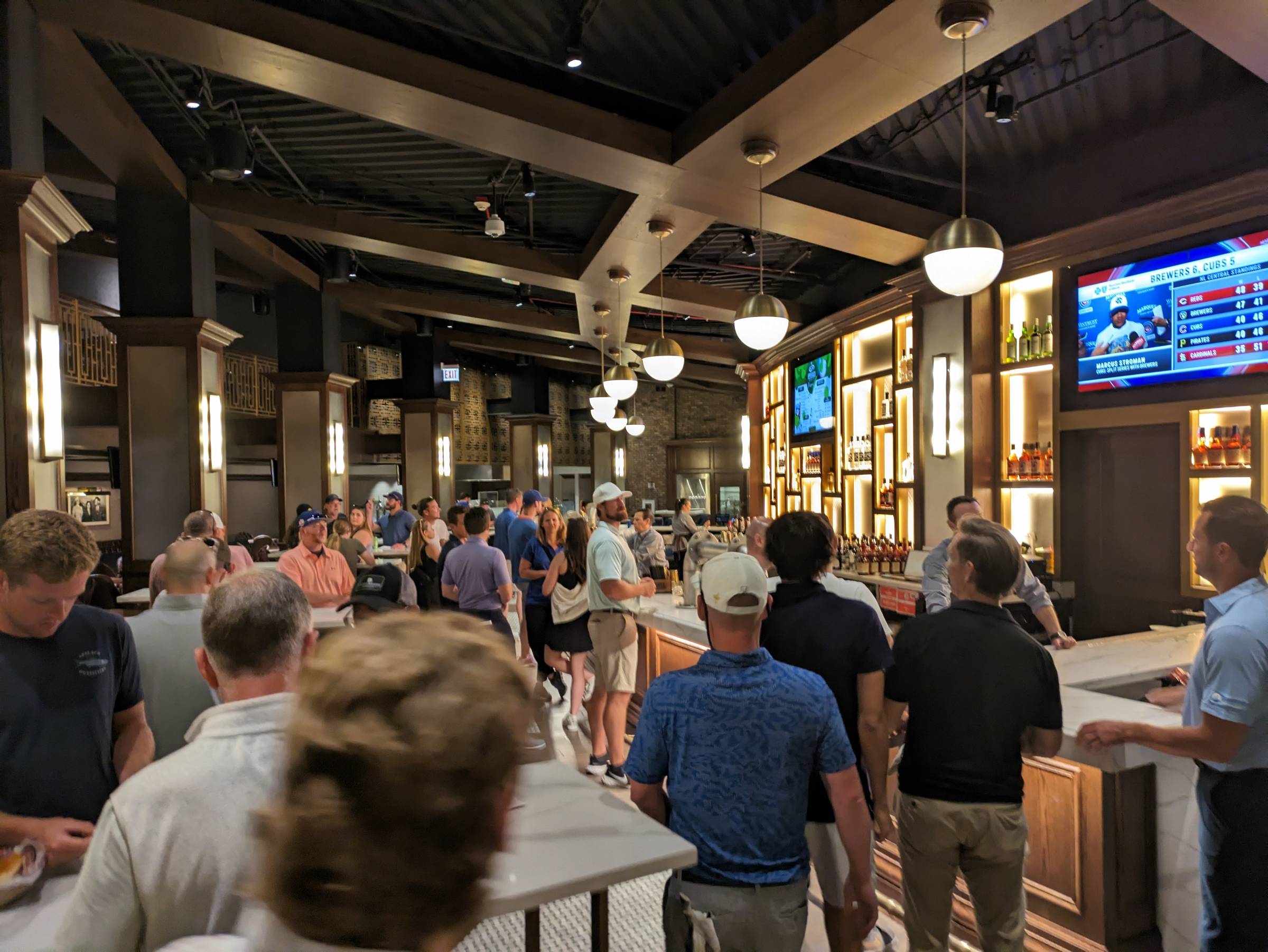 1914 club bar at wrigley field