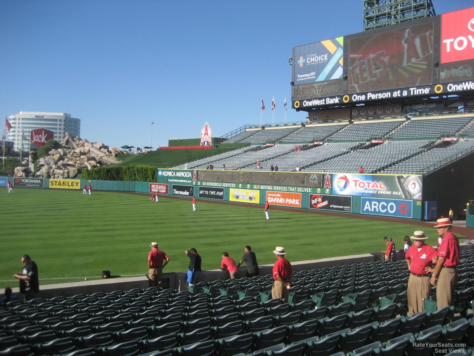 Angel Stadium Section 129 - RateYourSeats.com