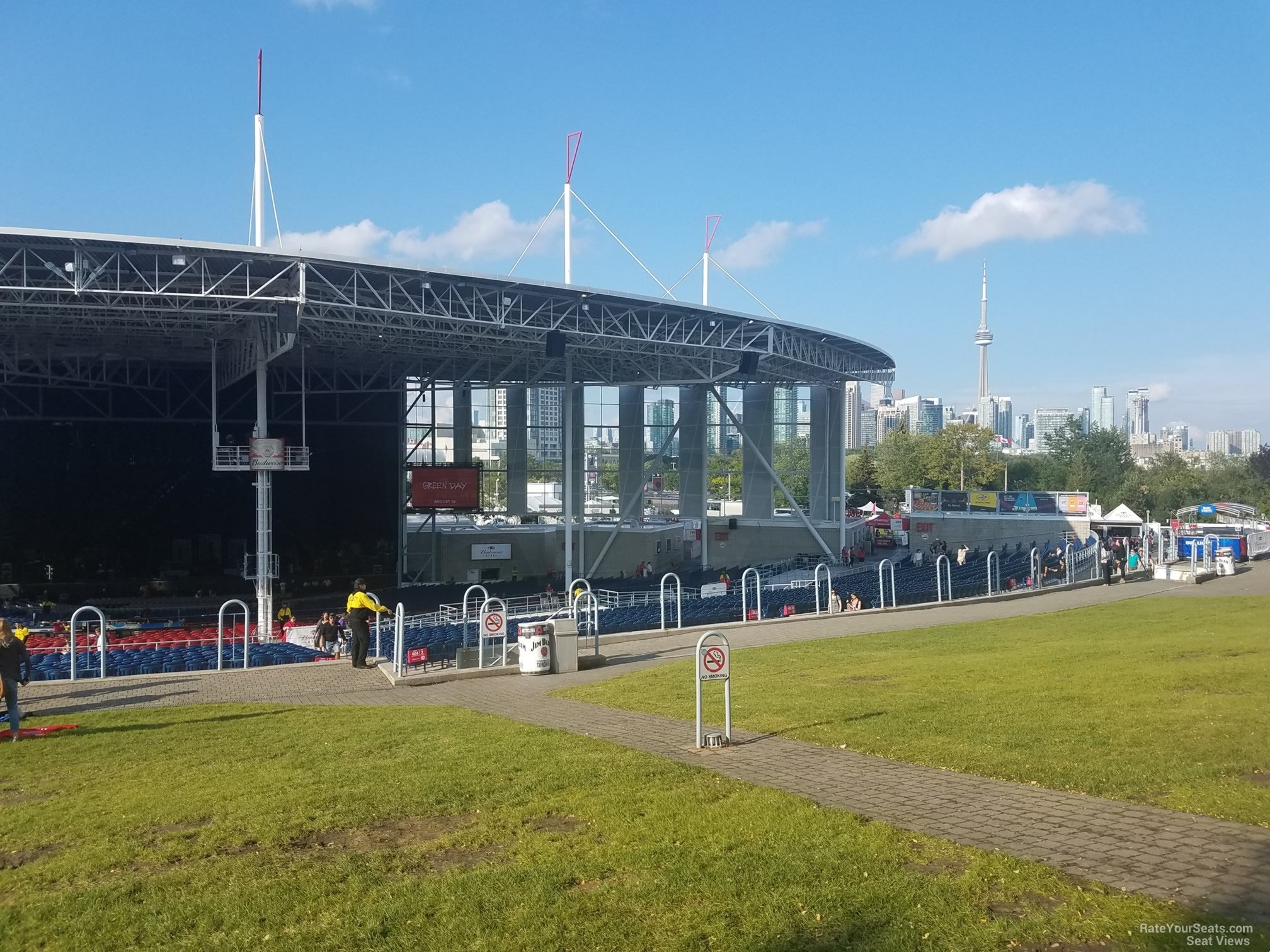 Budweiser Stage Lawn - RateYourSeats.com