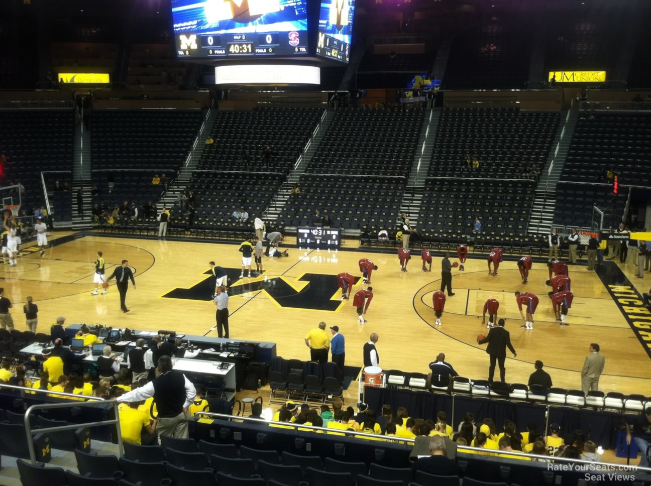 section 122, row 16 seat view  - crisler center