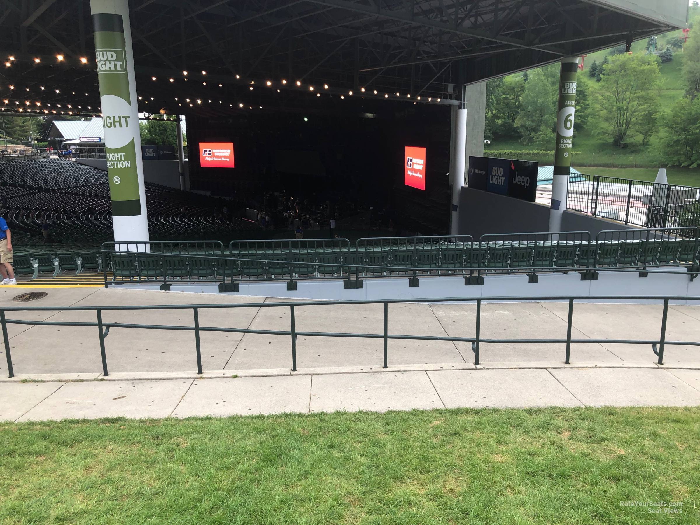 Dte Energy Music Theater Lawn Seating Elcho Table