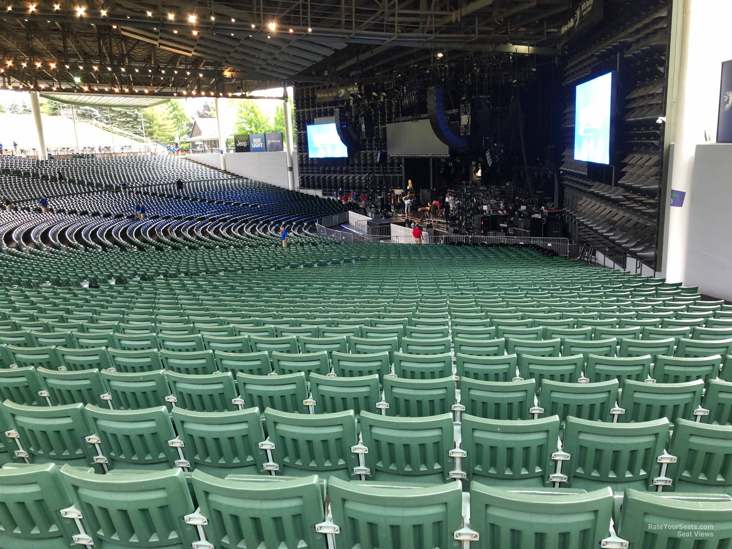 right-8-at-dte-energy-music-theatre-rateyourseats