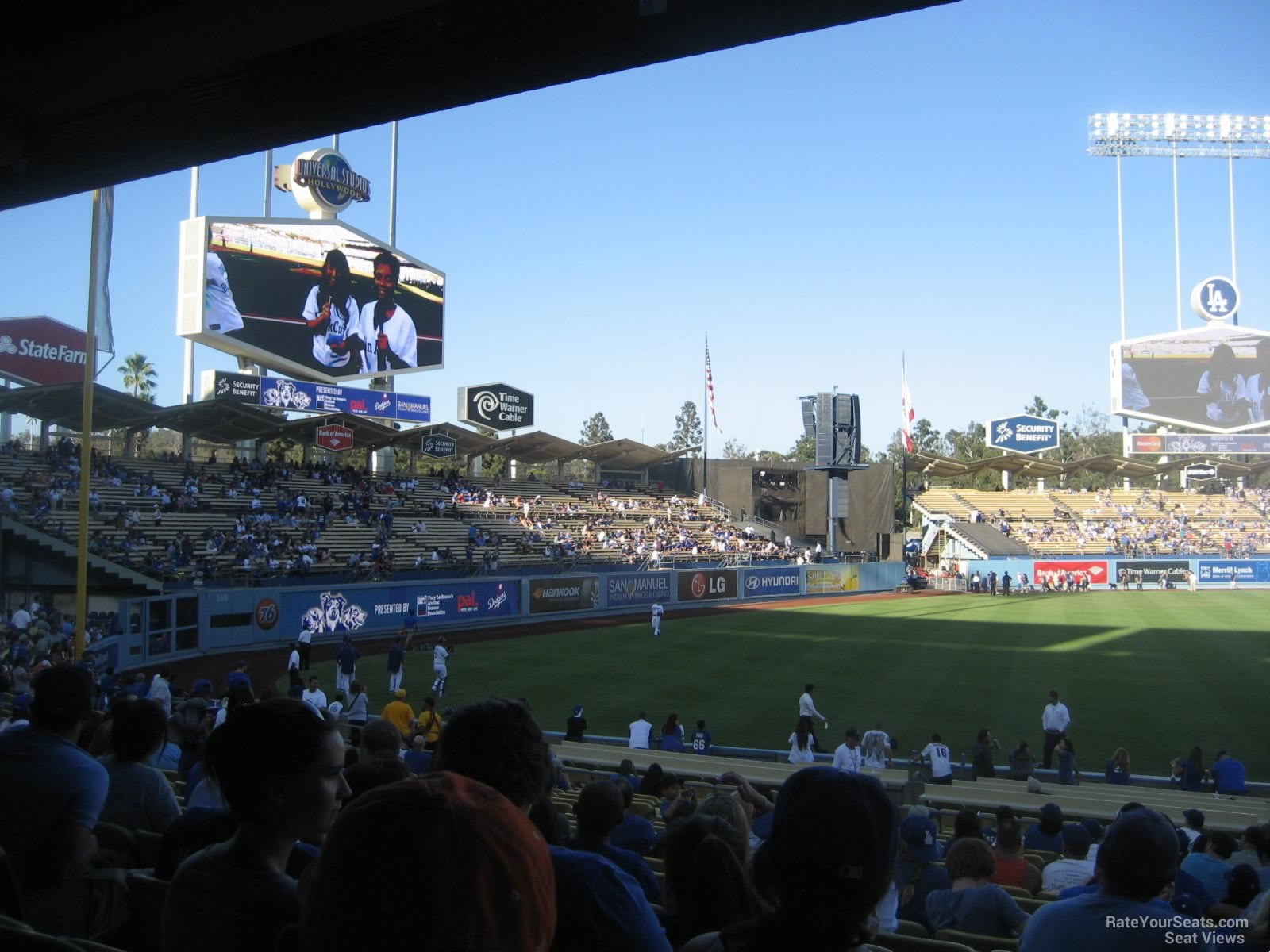 Photos: Pinch-Sitters Take Their Seats at Dodger Stadium – NBC Los Angeles