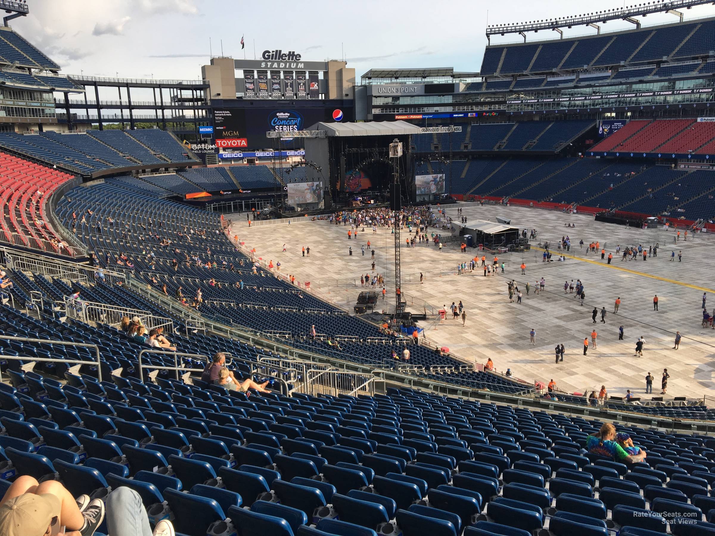 gillette-stadium-section-203-concert-seating-rateyourseats