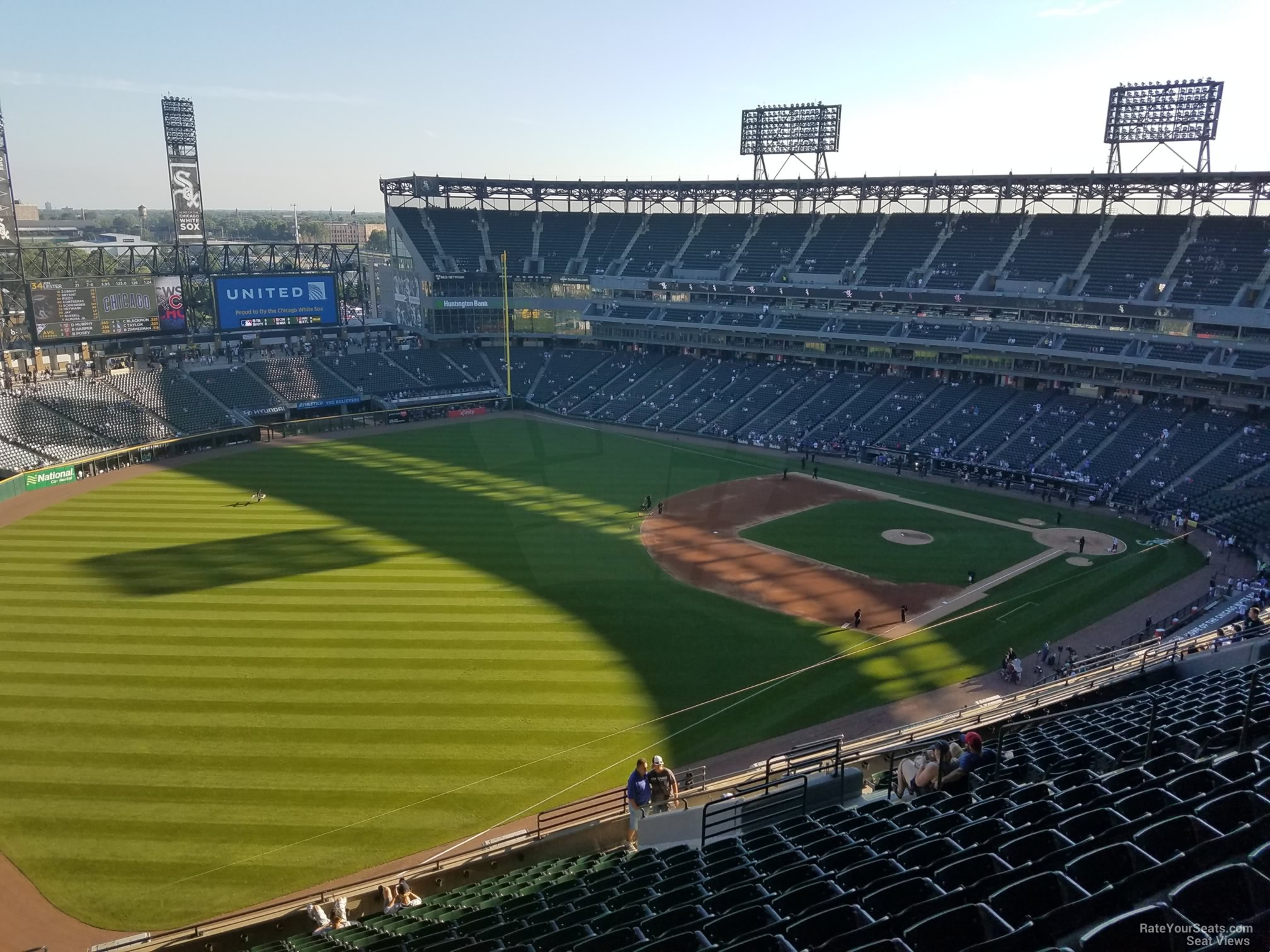 floor seating at guaranteed rate field｜TikTok Search