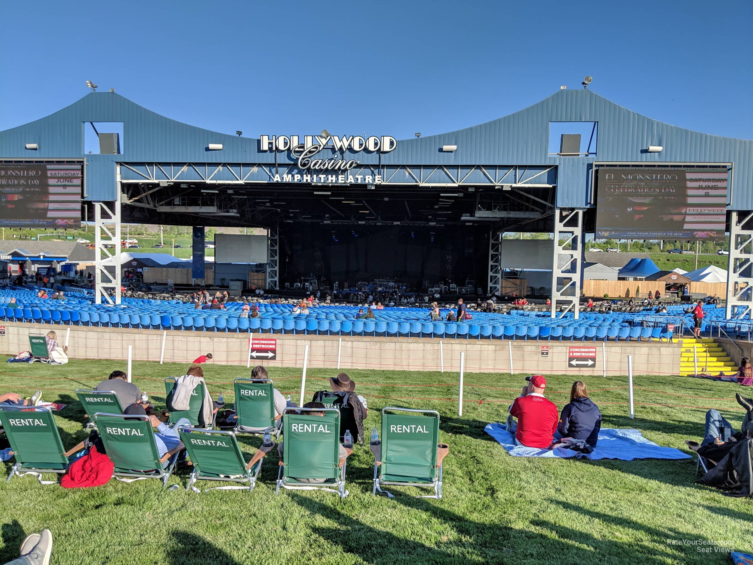 hollywood casino amphitheatre seating views