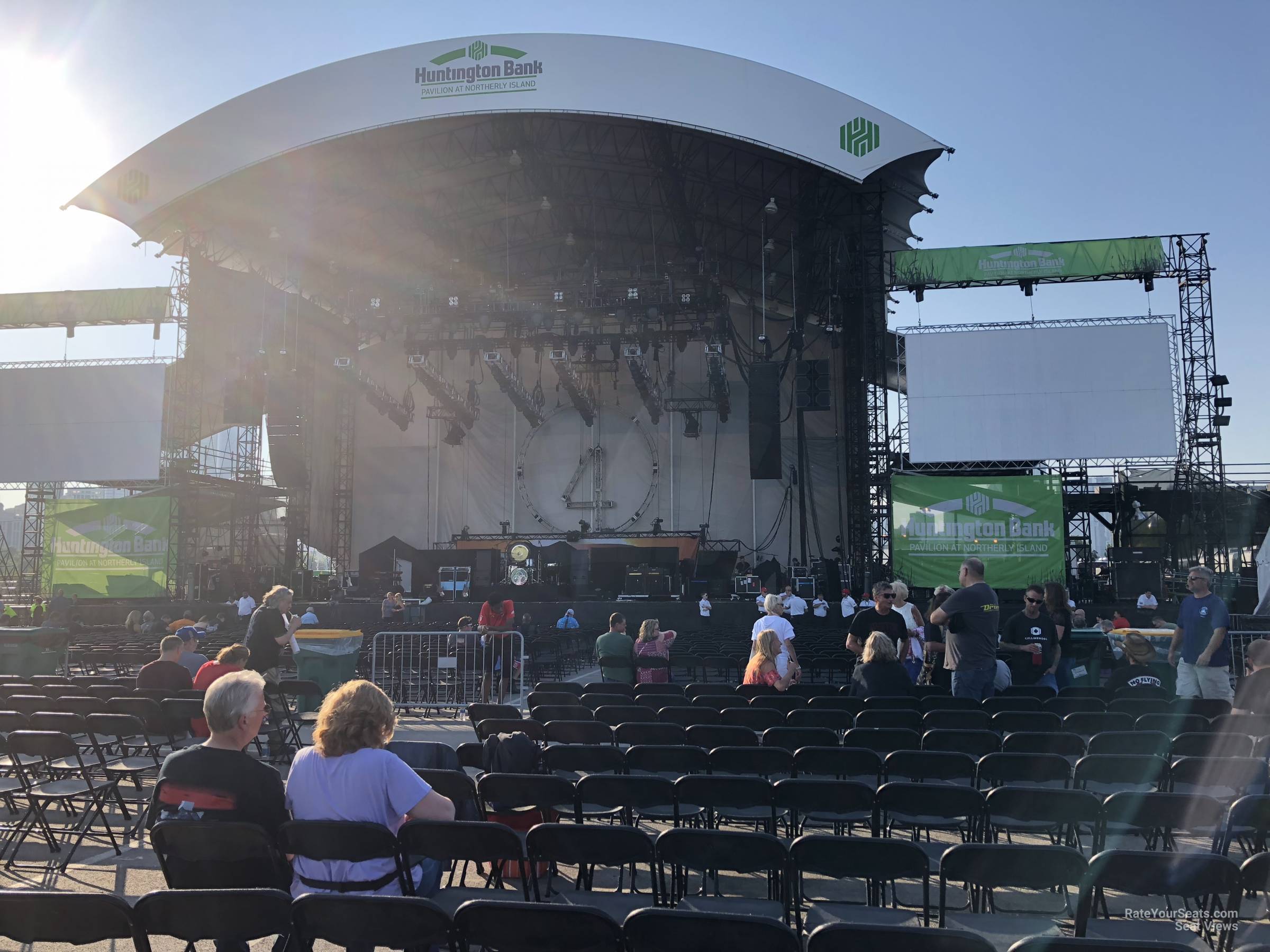 section 203, row l seat view  - huntington bank pavilion (at northerly island)