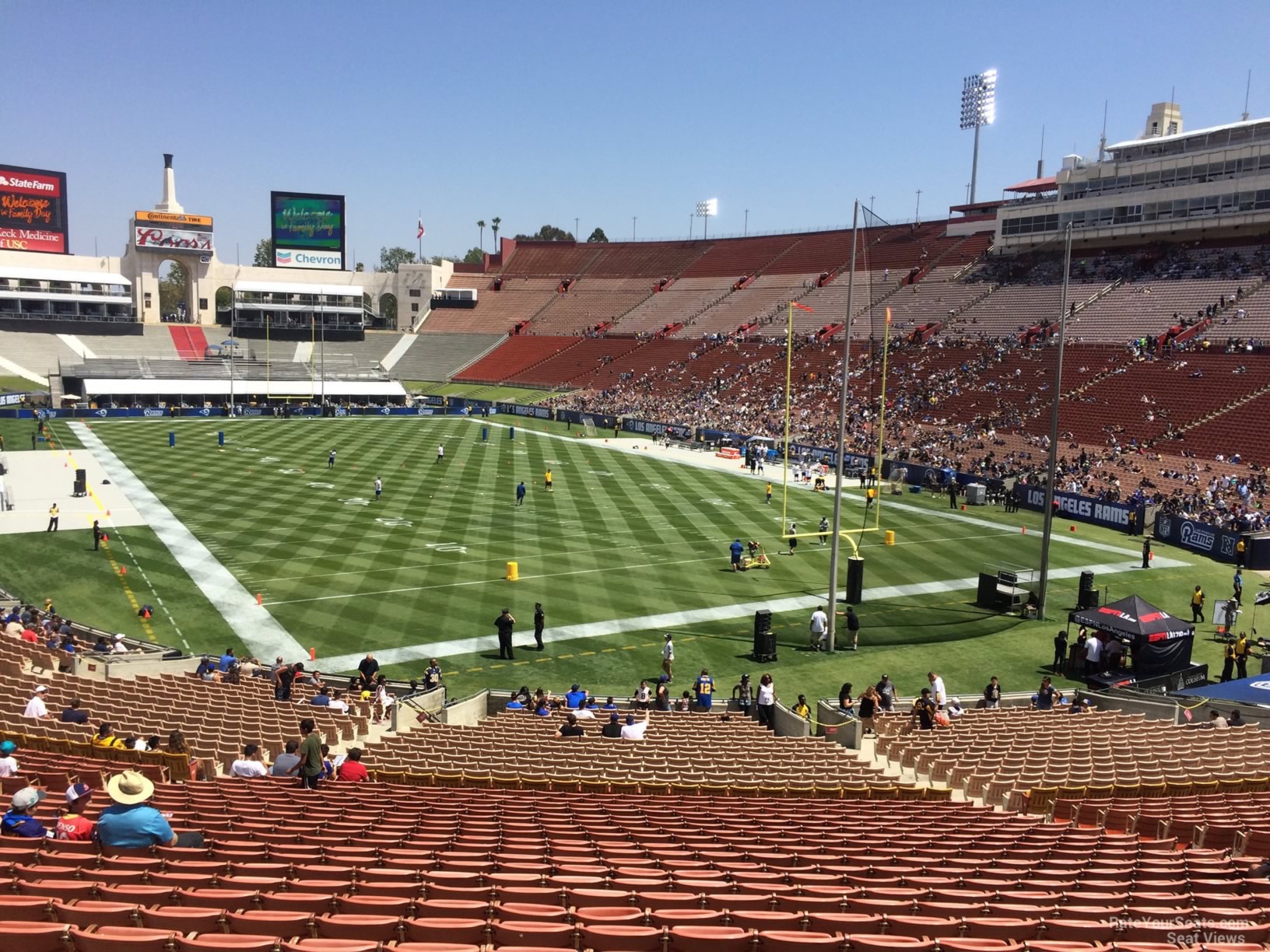 Los Angeles Memorial Coliseum Section 17 - RateYourSeats.com