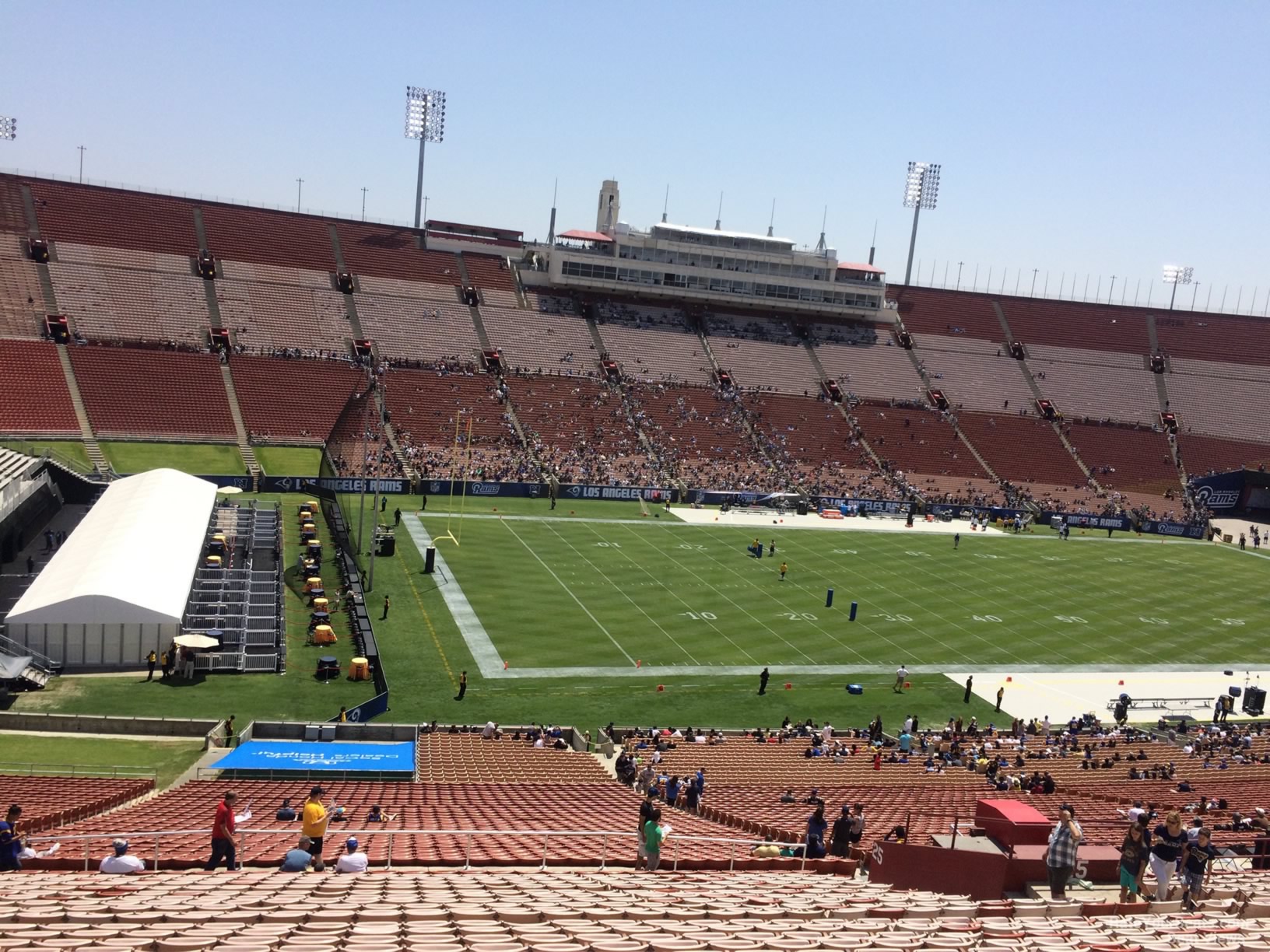 Los Angeles Memorial Coliseum Section 325 - RateYourSeats.com