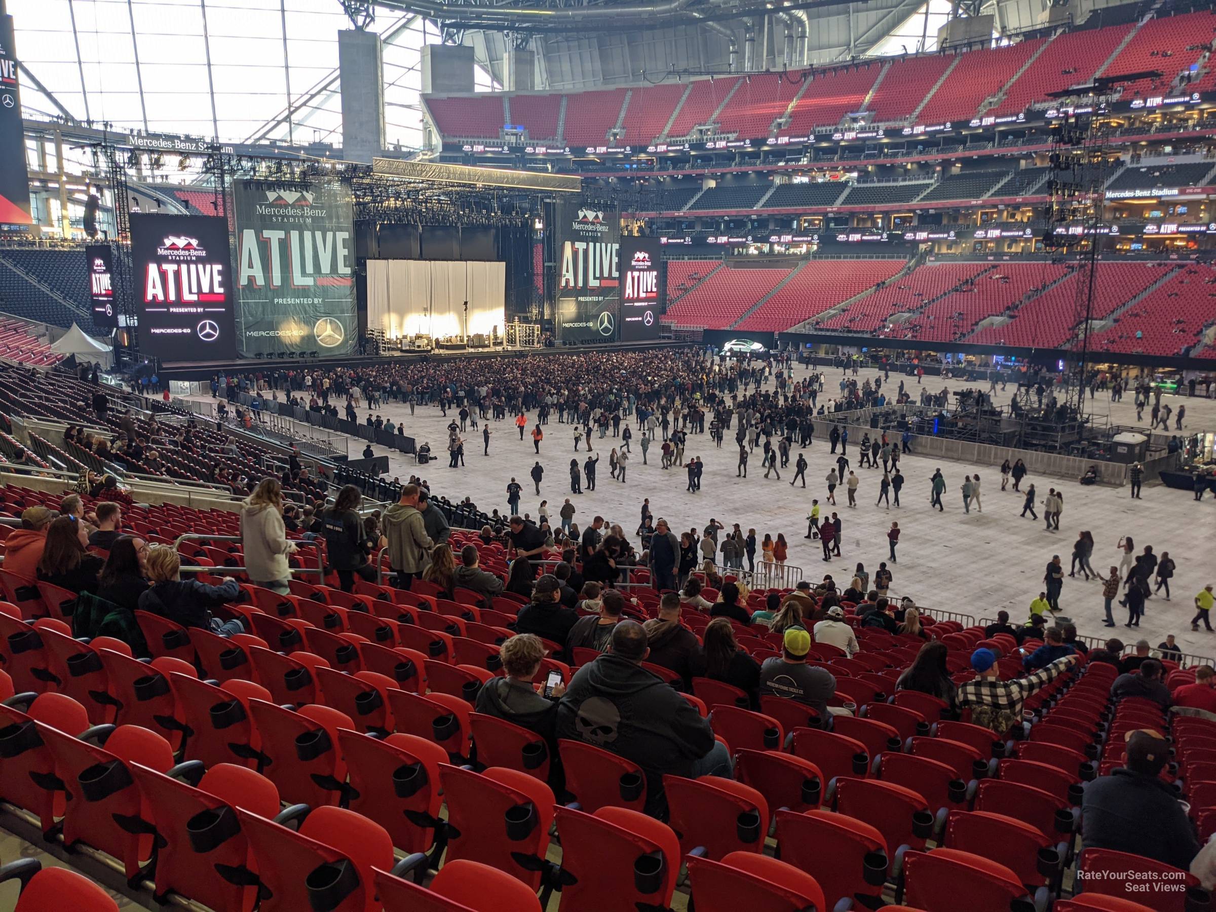 section 124, row 26 seat view  for concert - mercedes-benz stadium