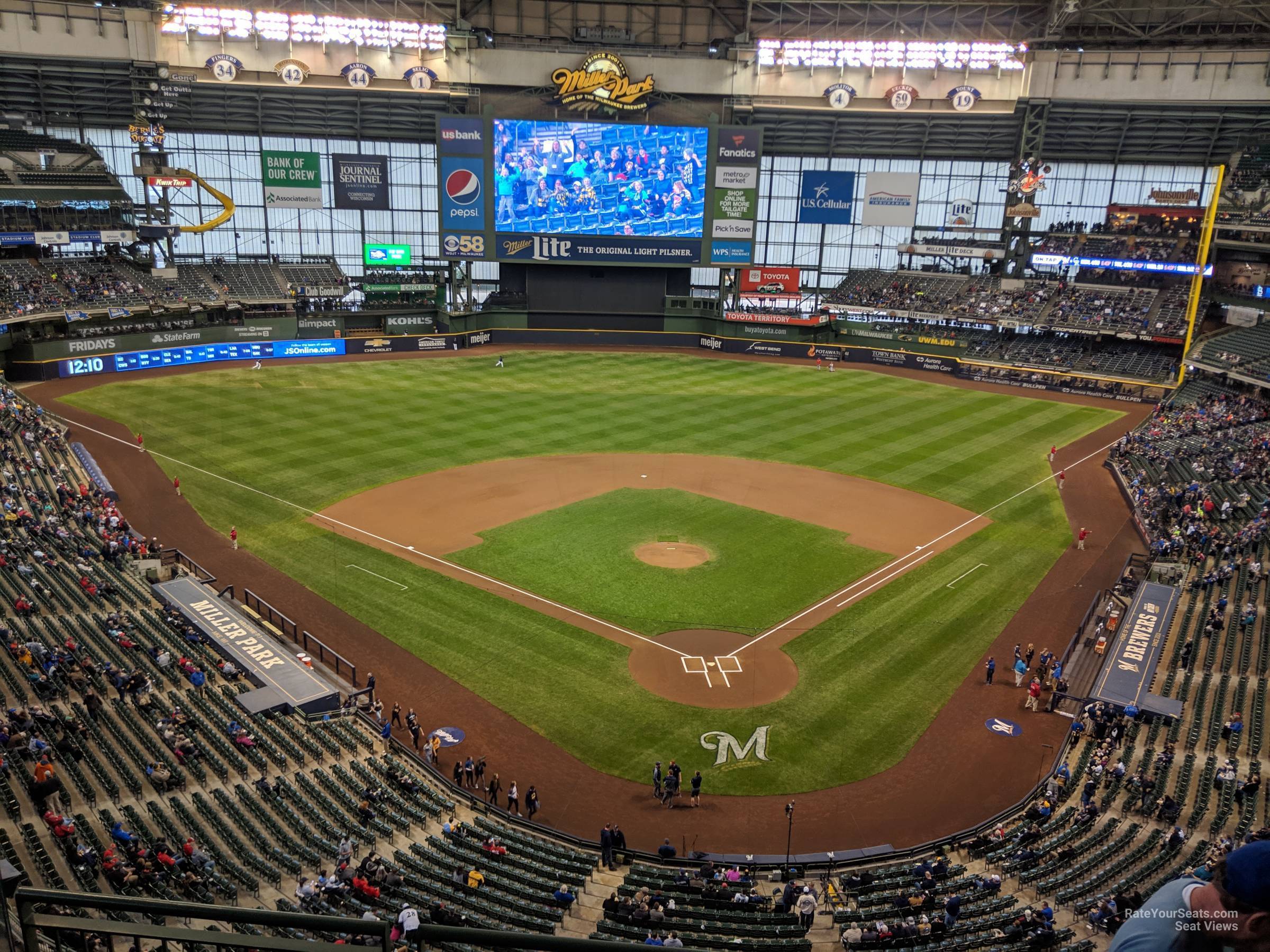 Sunset at Miller Park Milwaukee Wisconsin [iPhone XS Max, Lightroom]  Section 203 7/12/2019 : r/Brewers