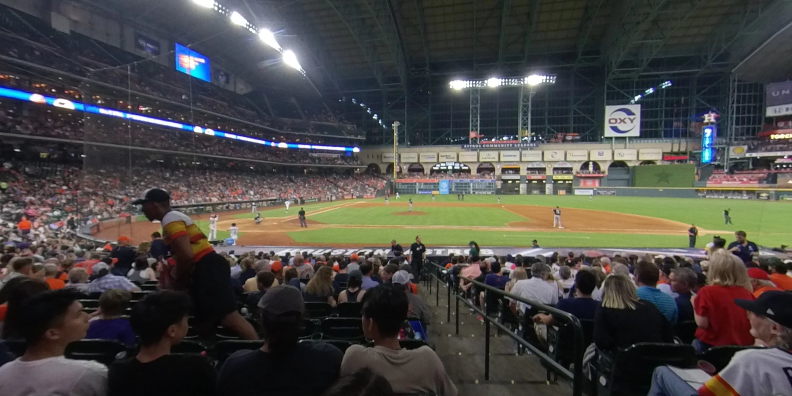 Left Field Out-of-Town Scoreboard - Minute Maid Park - Hou…