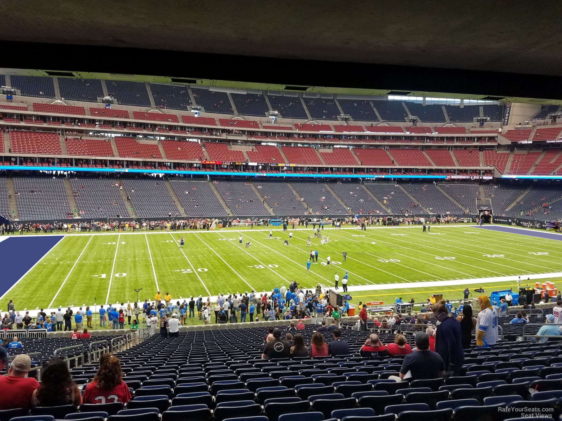 Photos: Bolts Roll Into NRG Stadium