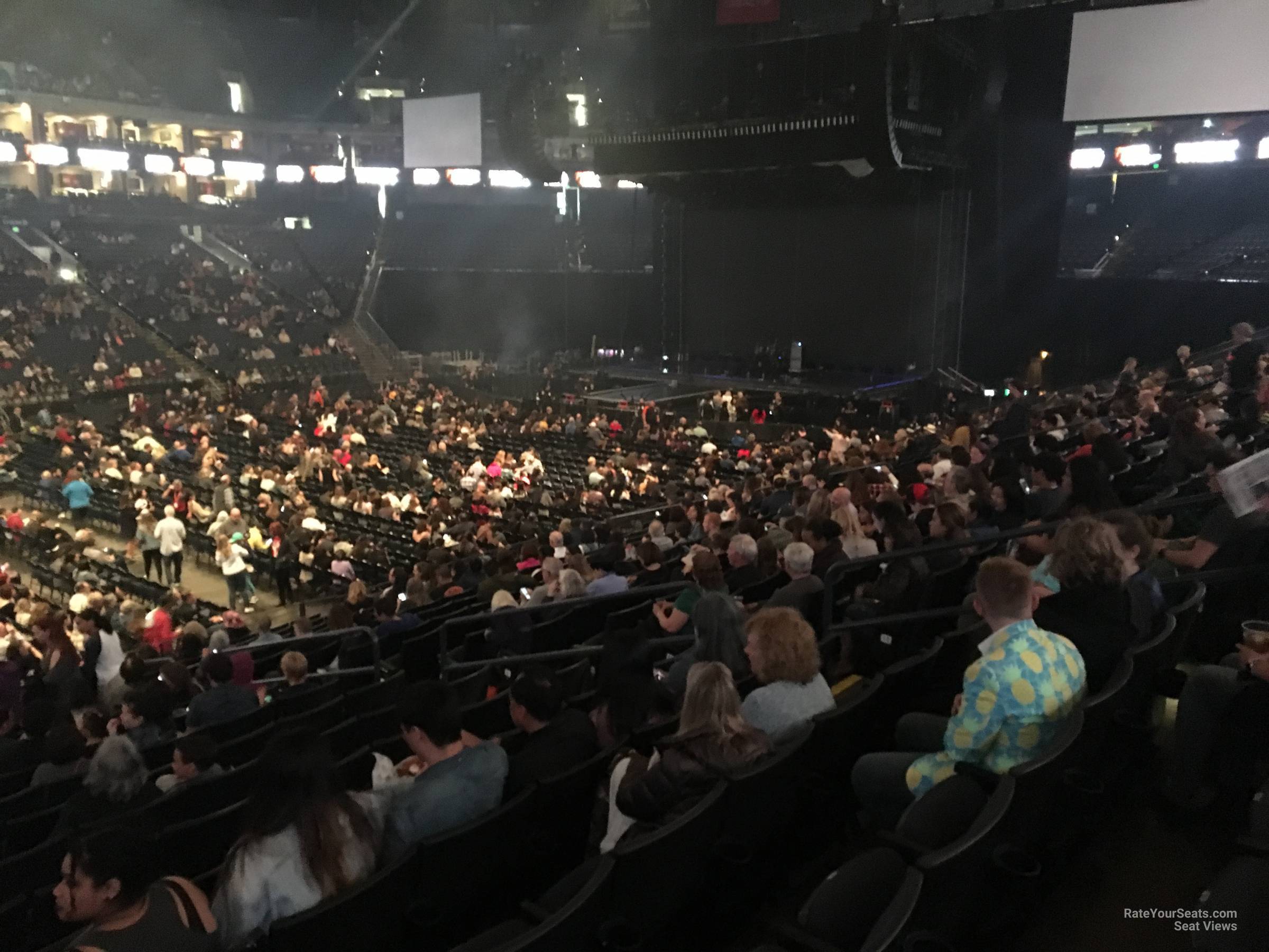section 102, row 16 seat view  - oakland arena
