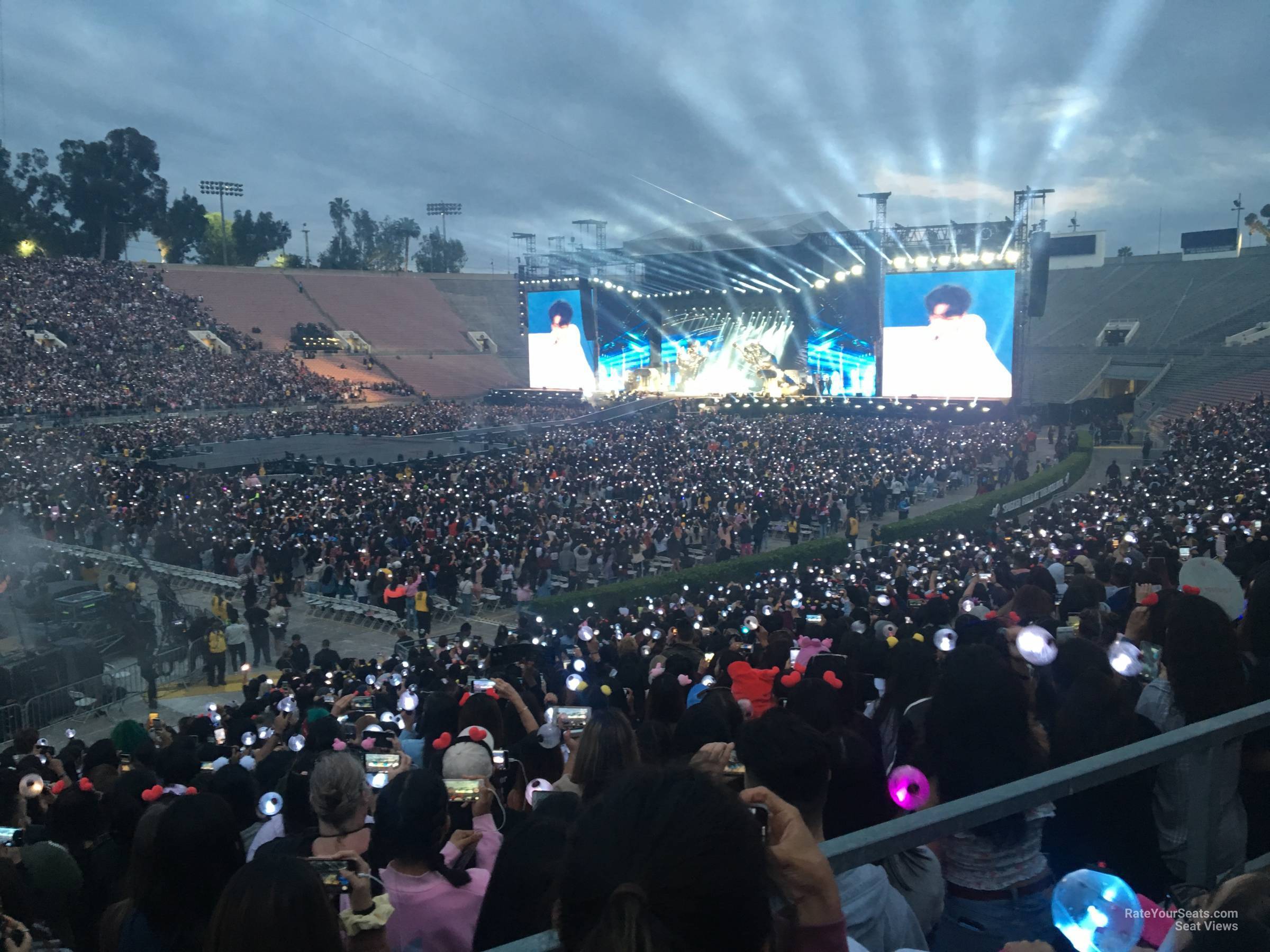 section 16, row 30 seat view  for concert - rose bowl stadium