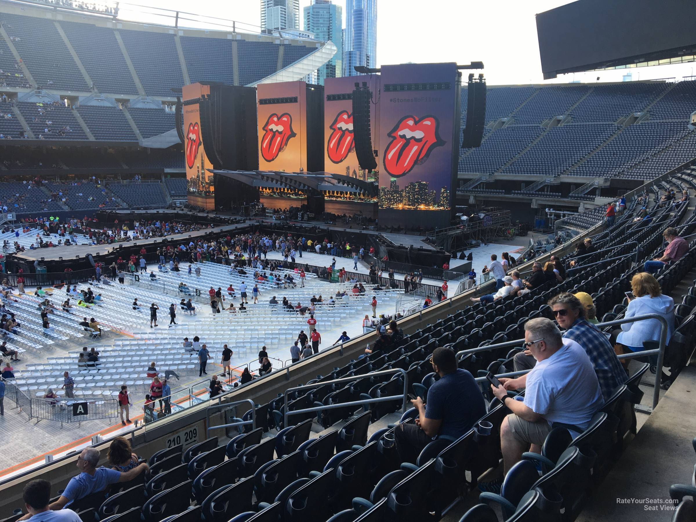 Soldier Field Section 210 Concert Seating - RateYourSeats.com