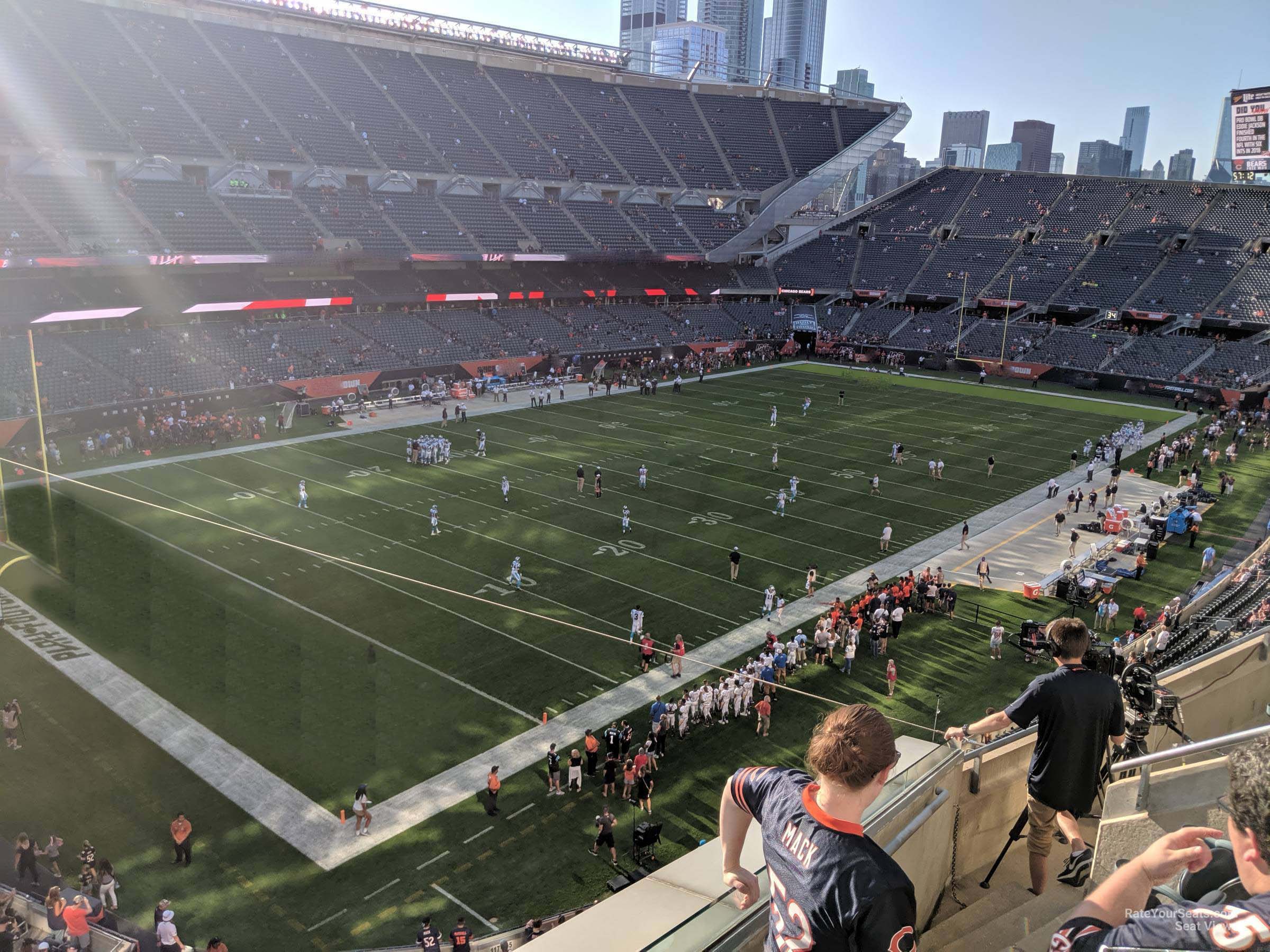 Chicago Bears Tickets, Sect 311, Row 5 Seats 3-8, United club! Aisle seats!