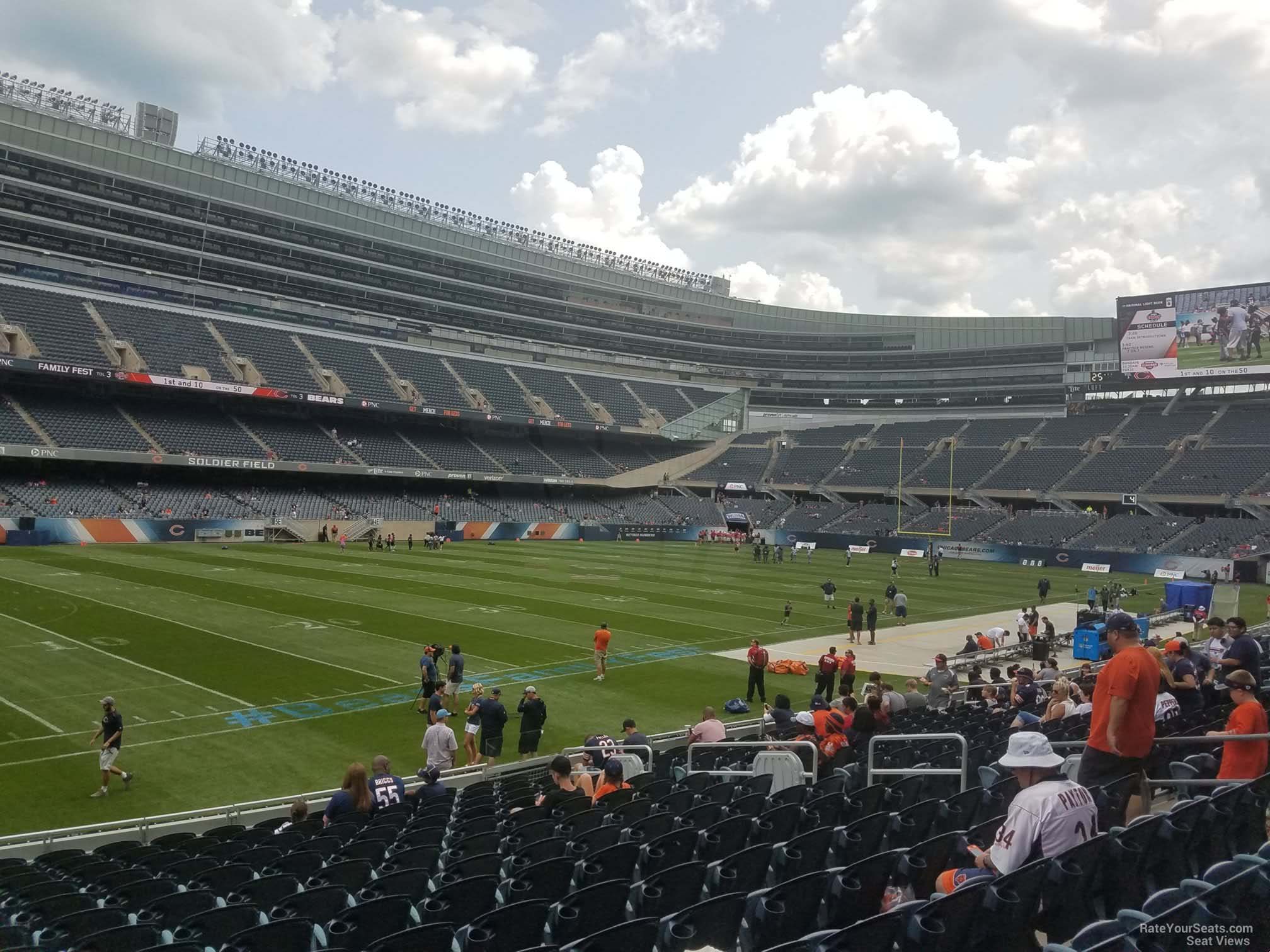 Section 143 at Soldier Field - RateYourSeats.com