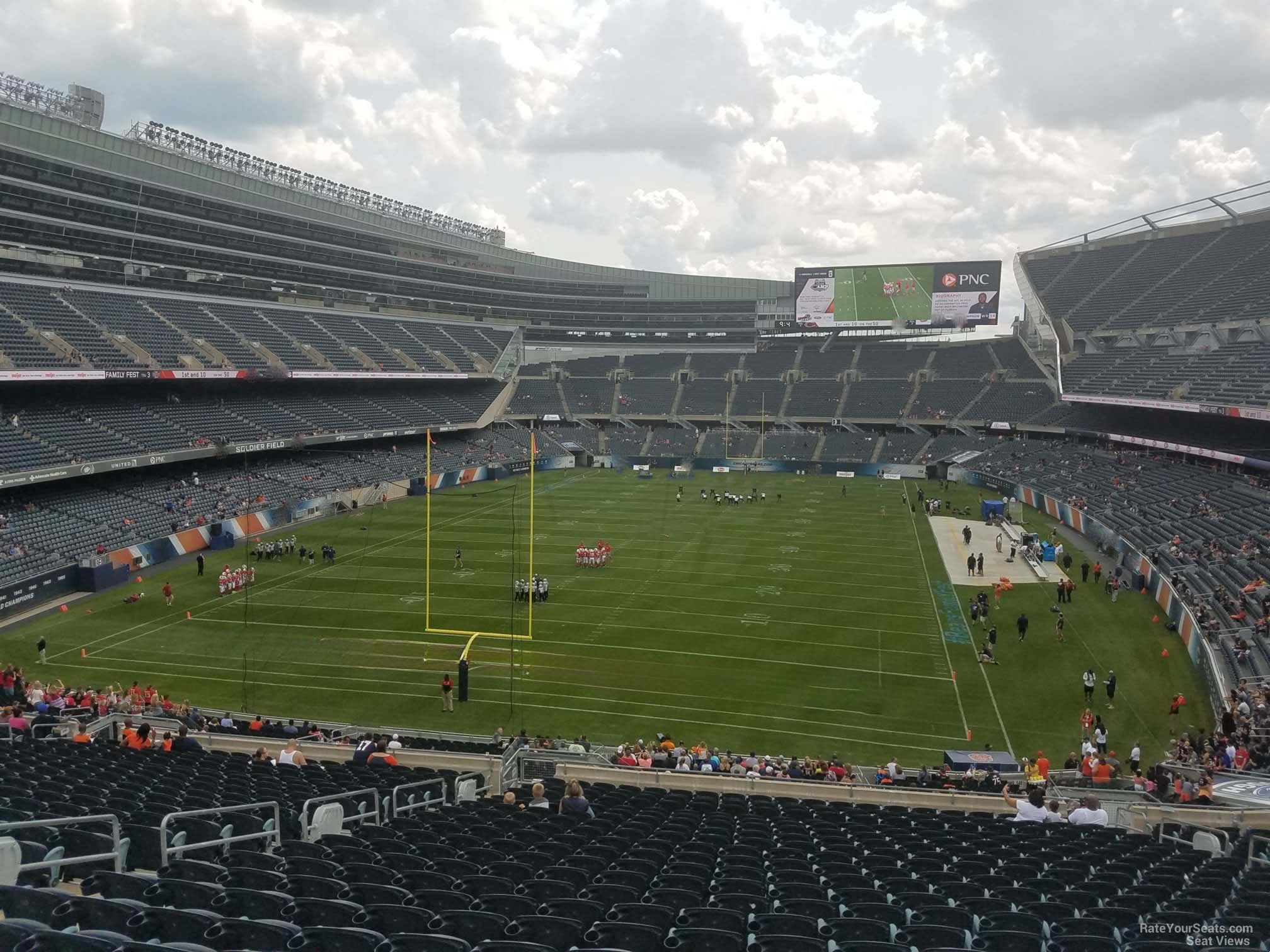 Chicago Bears on X: From the trenches of Kinnick to @SoldierField