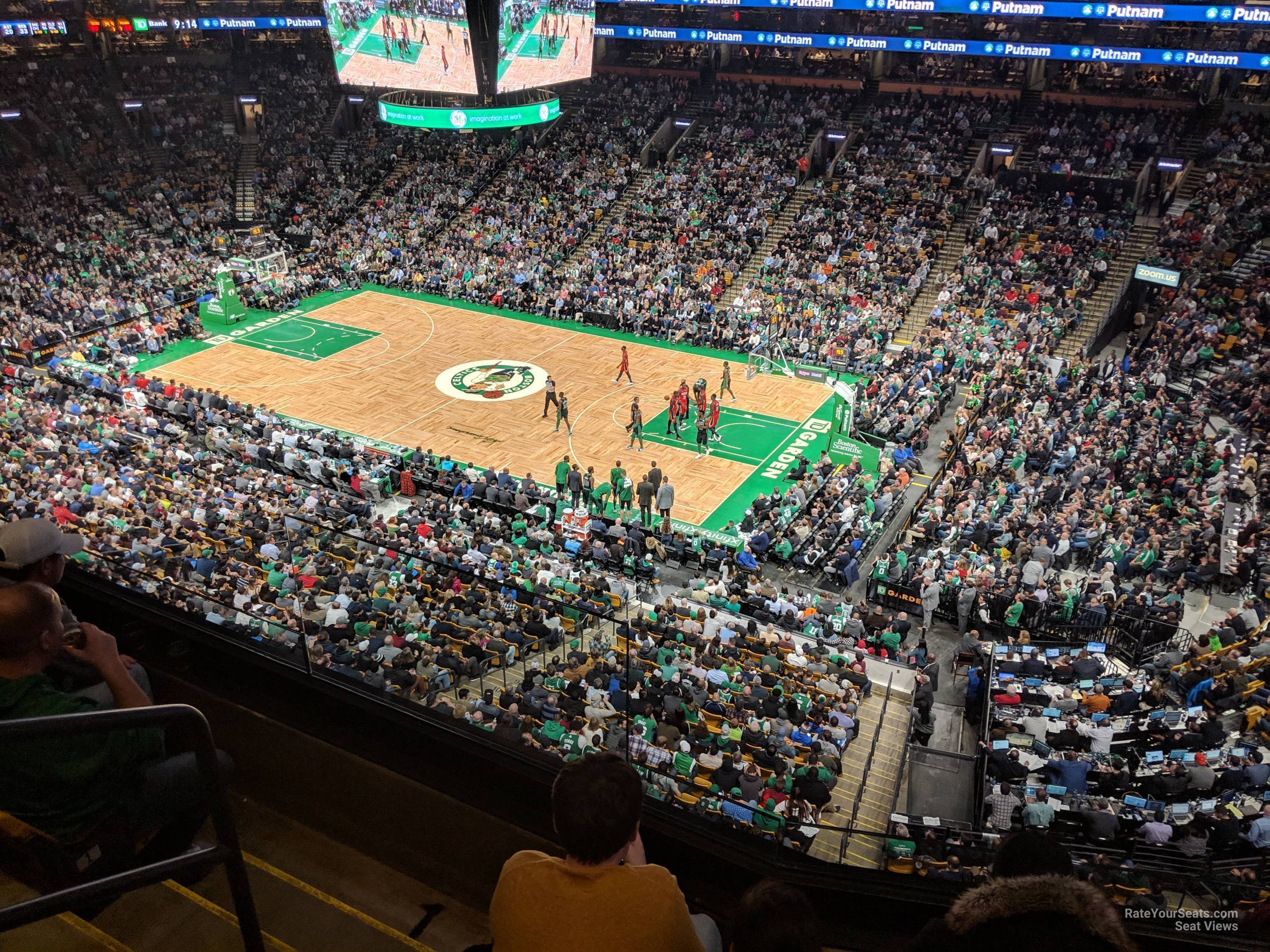 Celtics Enter TD Garden with Fans - video Dailymotion
