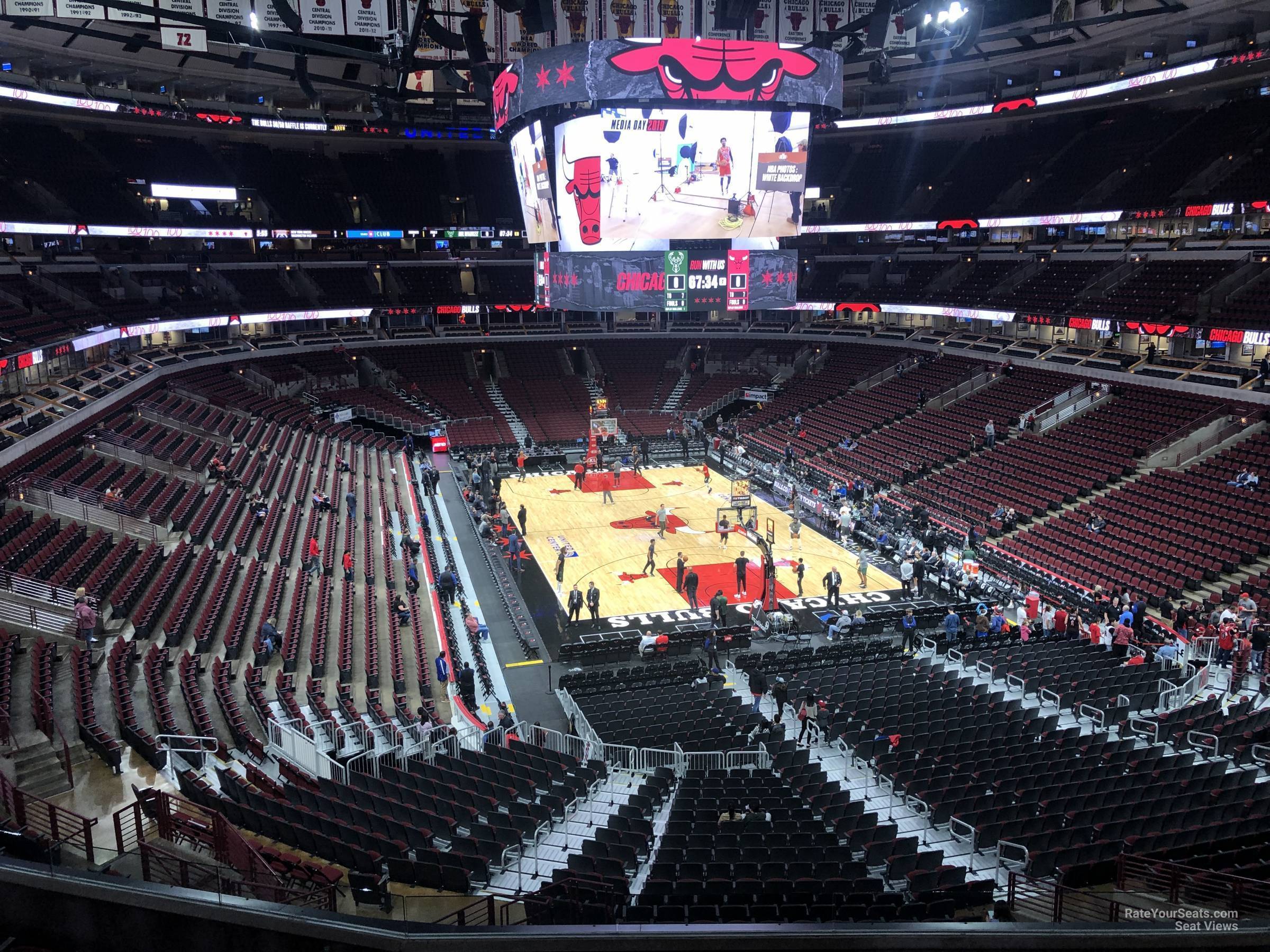 United Center Section 211 - Chicago Bulls - RateYourSeats.com