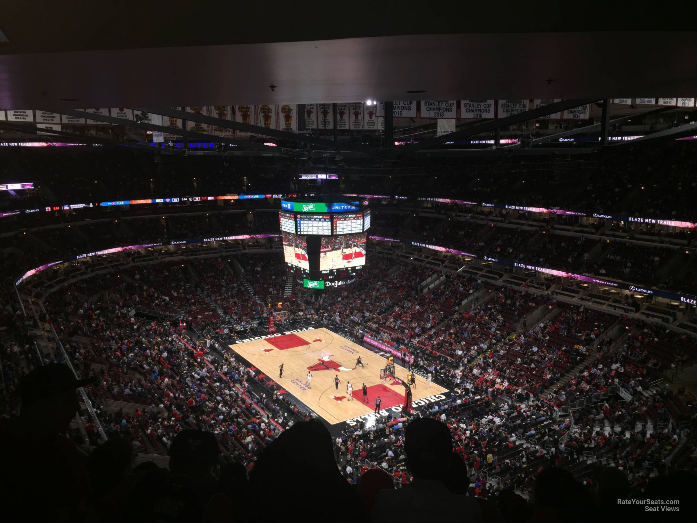 Section 312 at United Center - Chicago Bulls - RateYourSeats.com