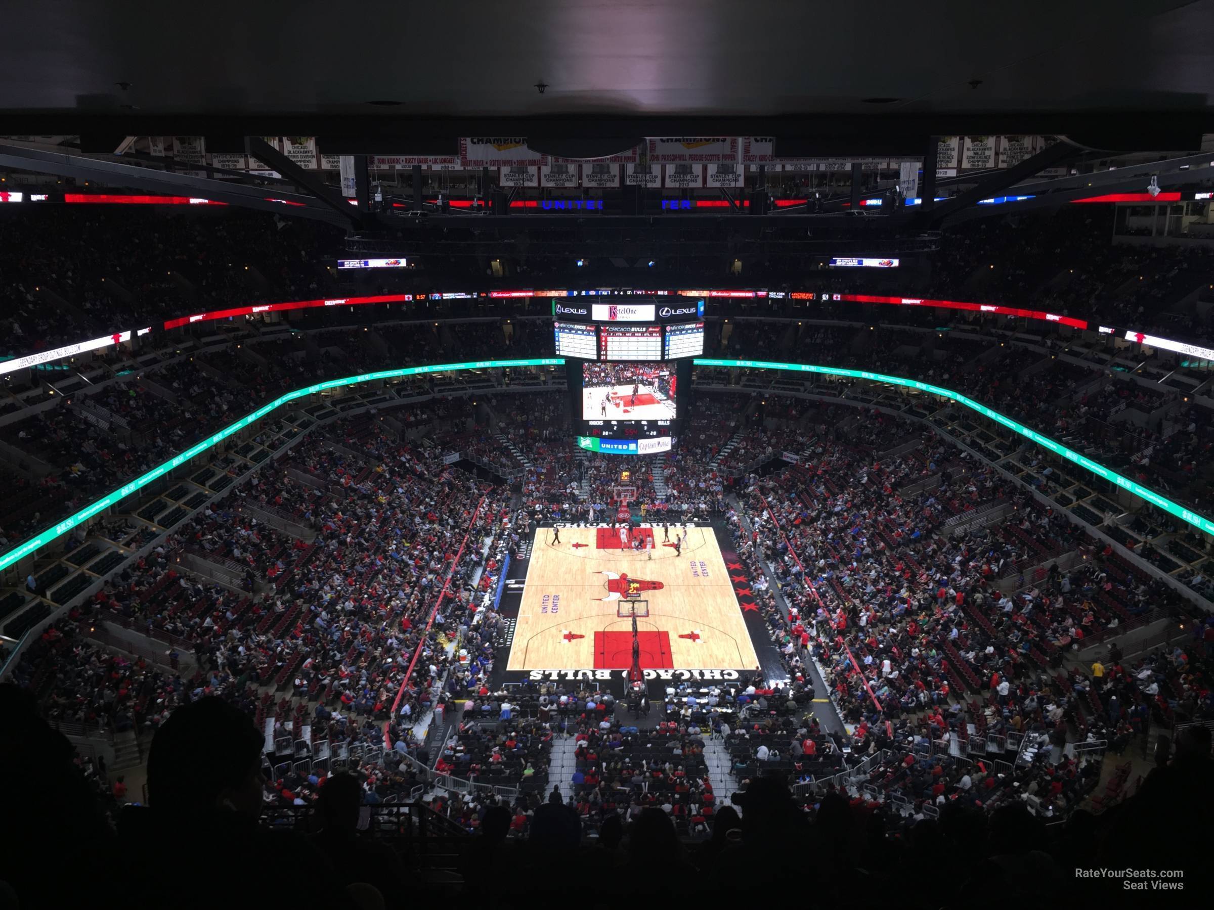 Section 326 at United Center - Chicago Bulls - RateYourSeats.com