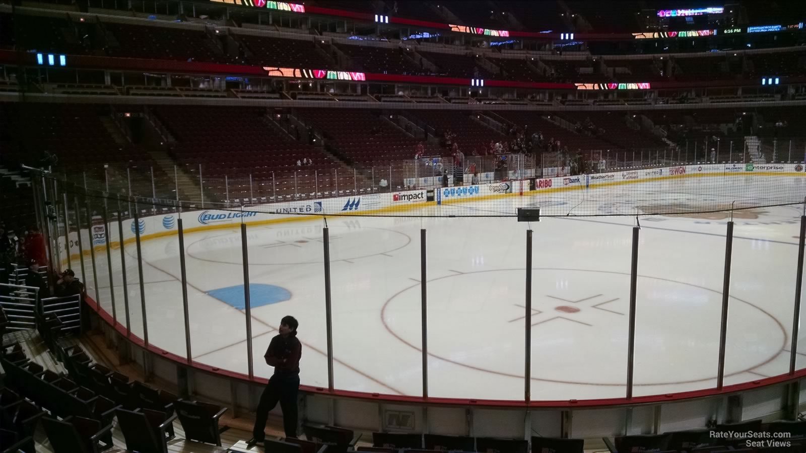 United Center Section 115 - Chicago Blackhawks - RateYourSeats.com