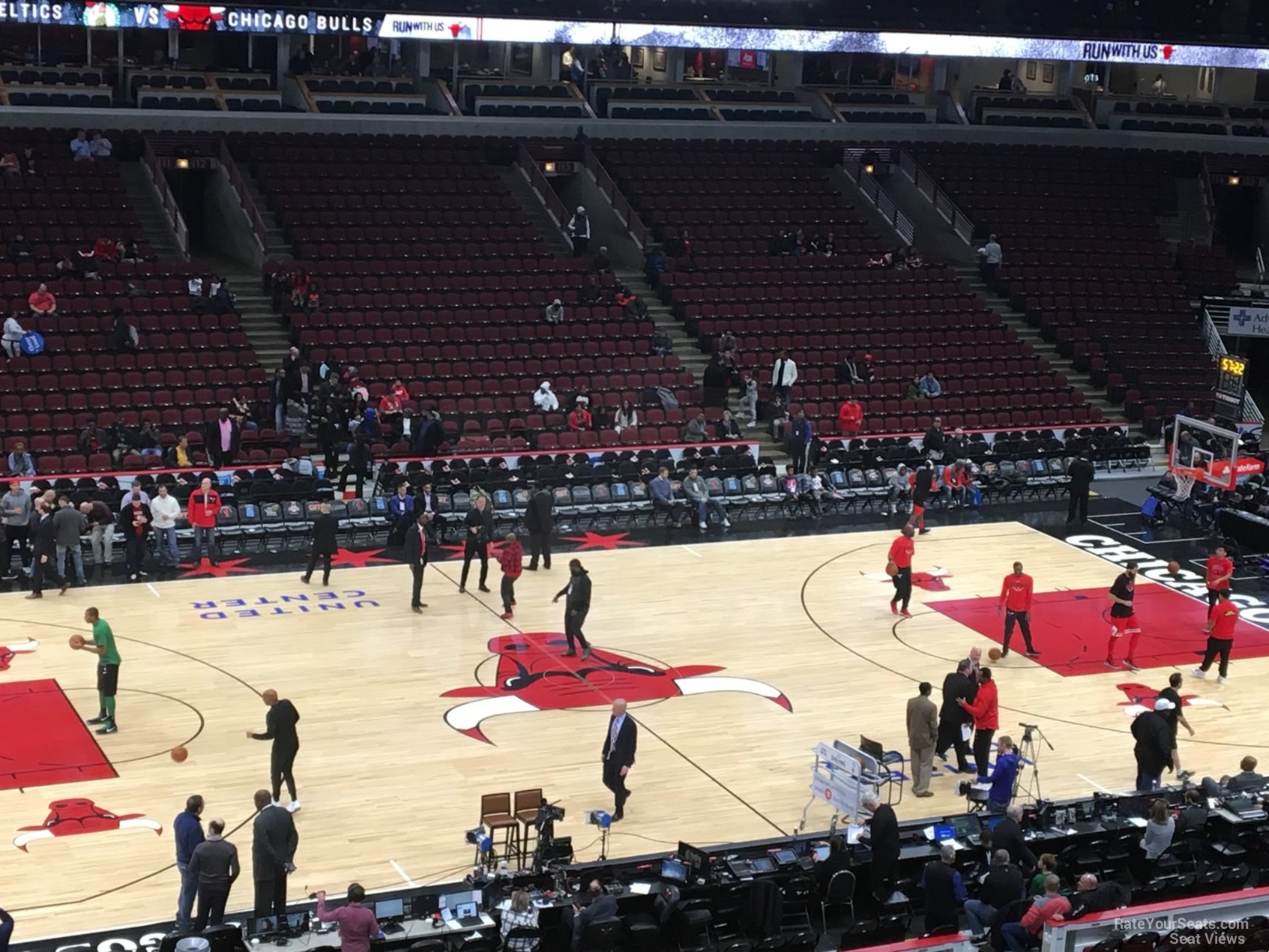 United Center Section 202 - Chicago Bulls - RateYourSeats.com