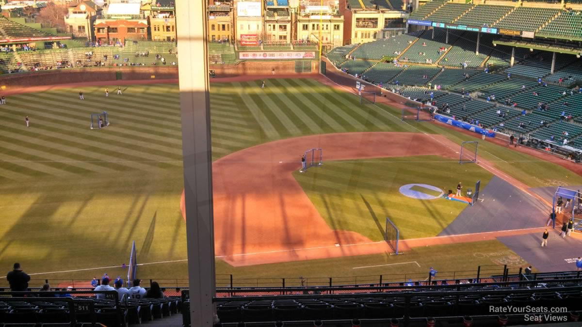 Wrigley field. Chicago. (OC) : r/CityPorn