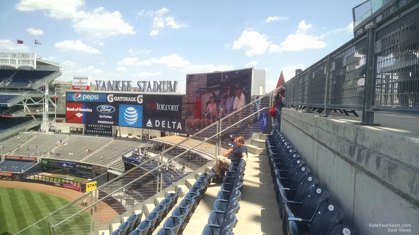 Section 305 at Yankee Stadium - RateYourSeats.com