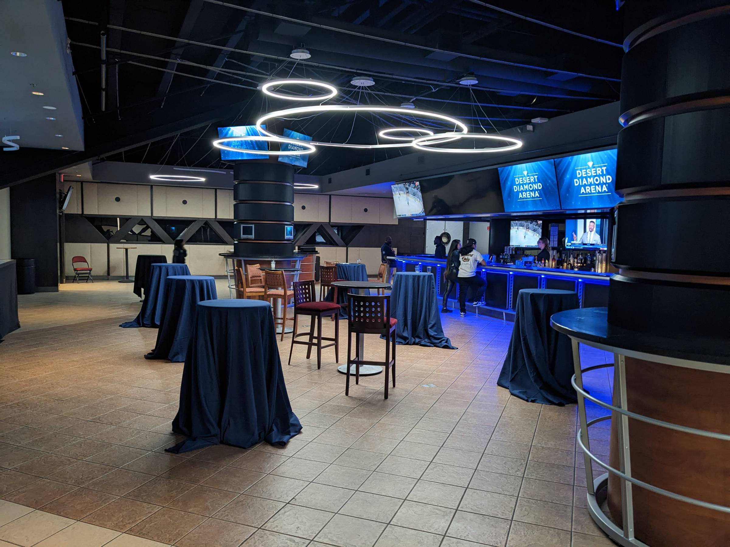 floor club at desert diamond arena