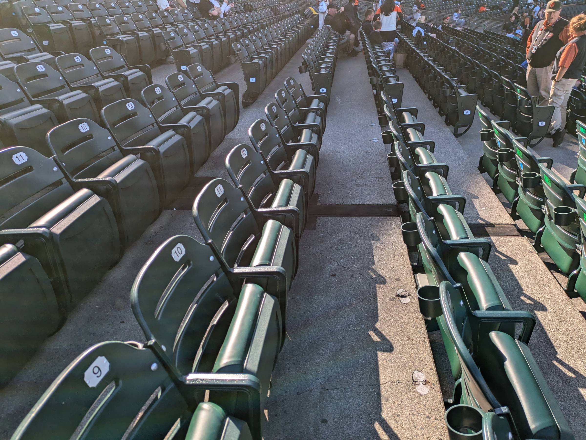 padded seats oracle park