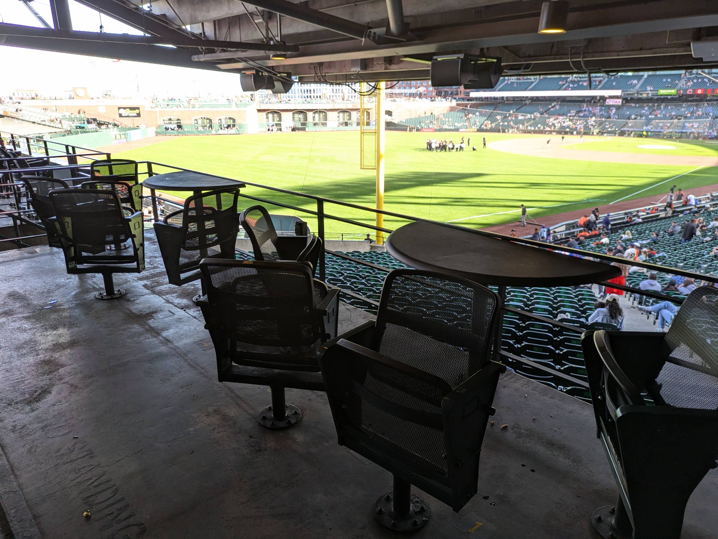 patio tables oracle park